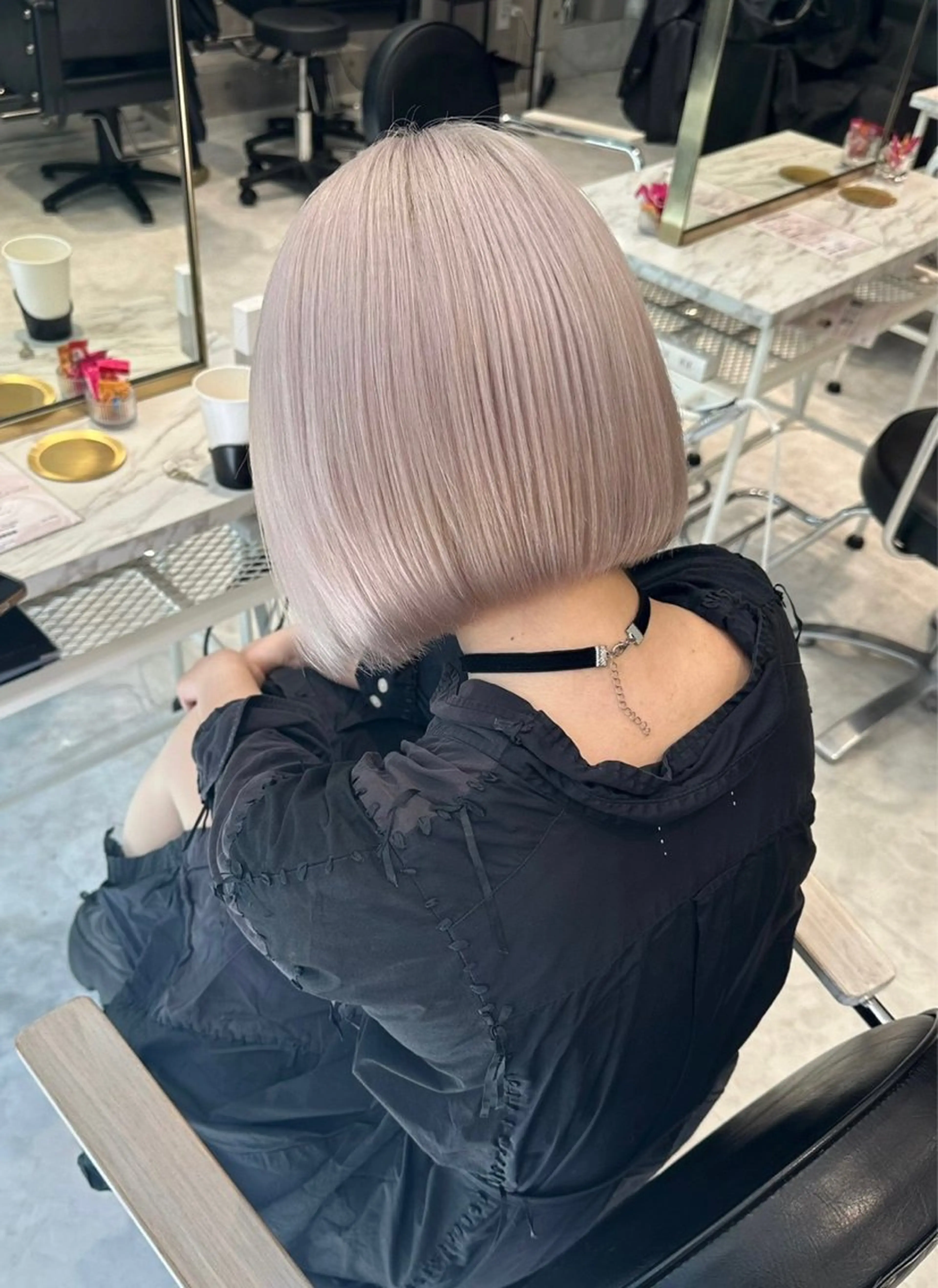 ショート カラー ヘアアレンジ ヘアカラー 🌈【🎀ヘアデザイ ナー🎀】✨ノン✨のヘアスタイル