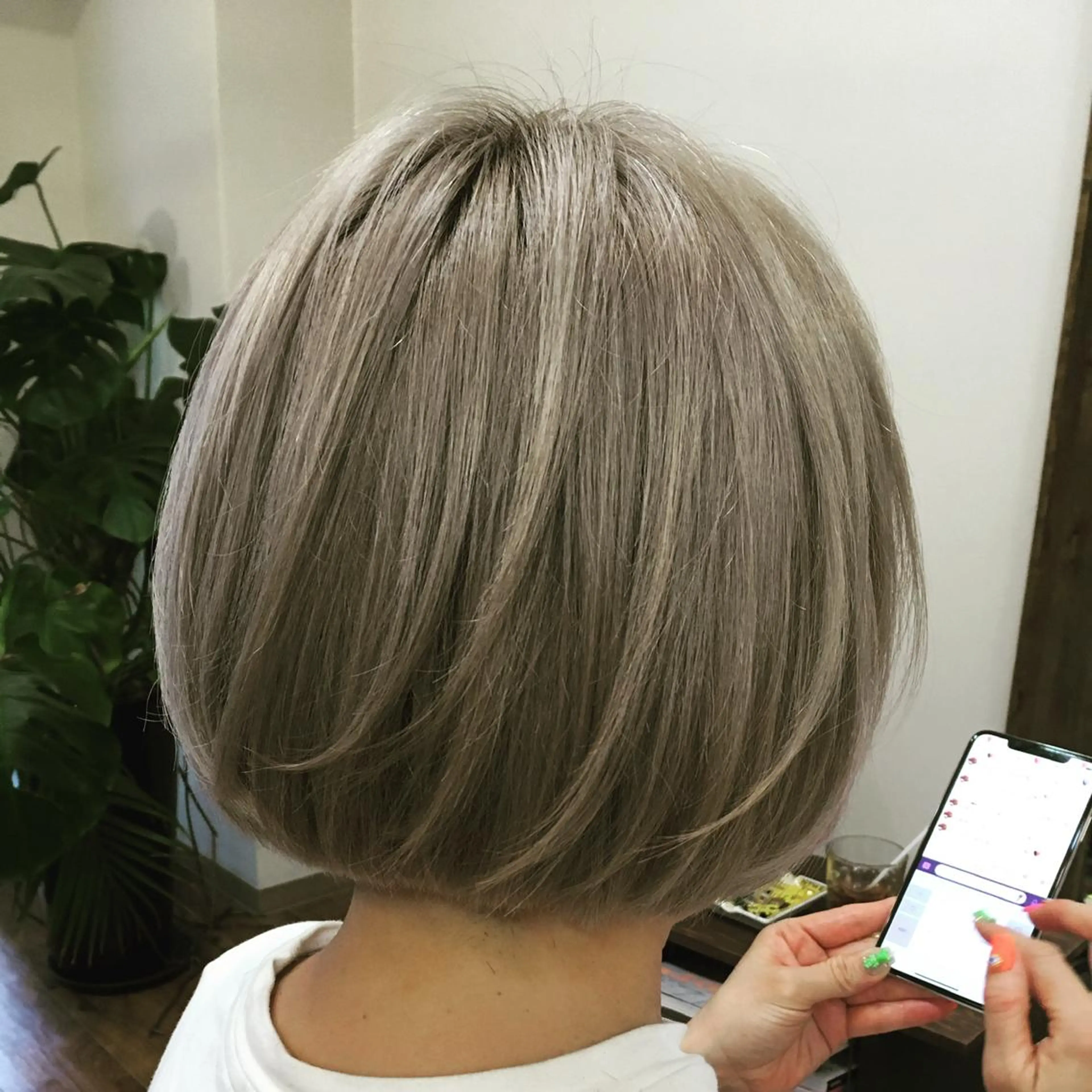 ショート MAAT所属 AKANEのヘアスタイル