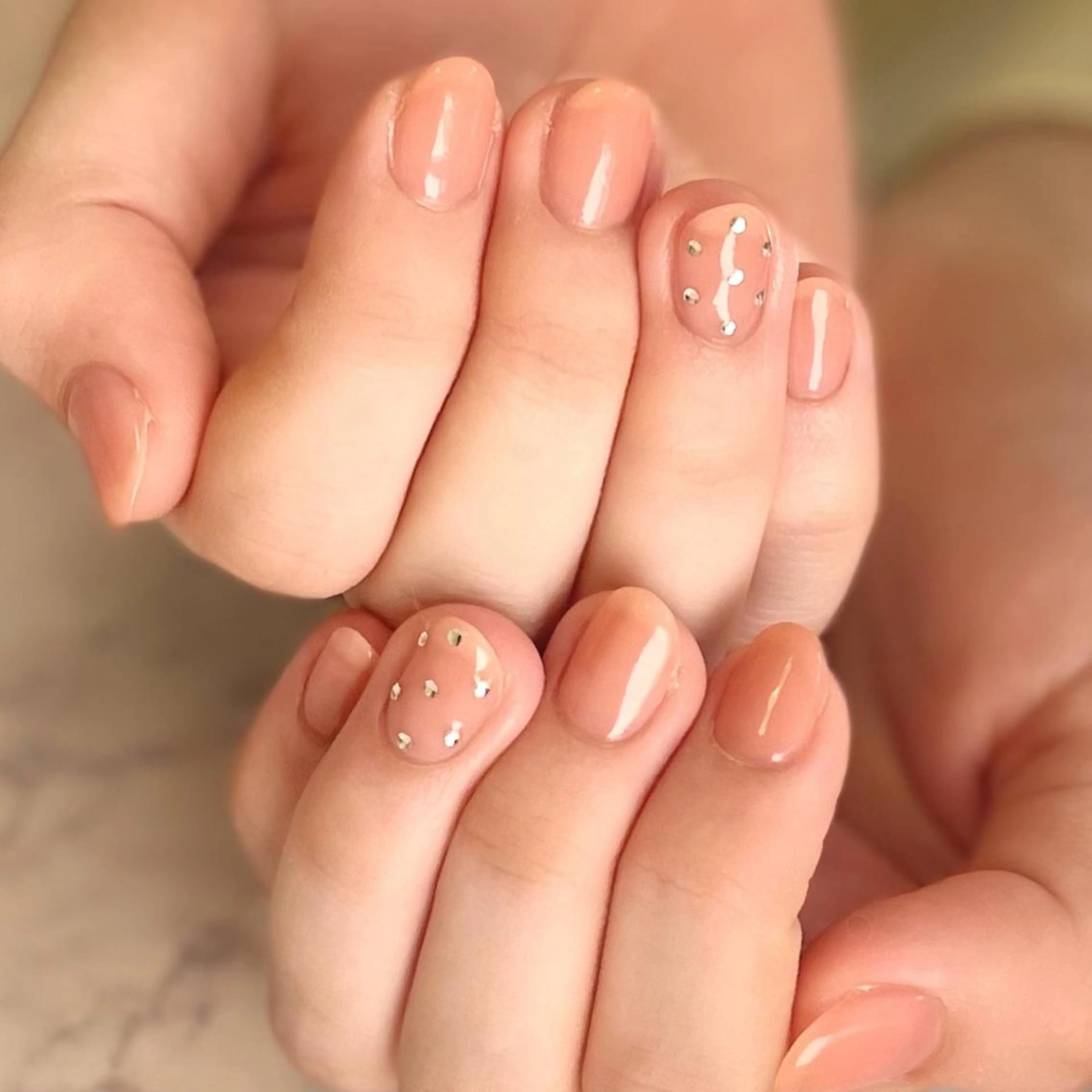 ネイル ジェルネイル KOMINE TOMOKOのネイルデザイン