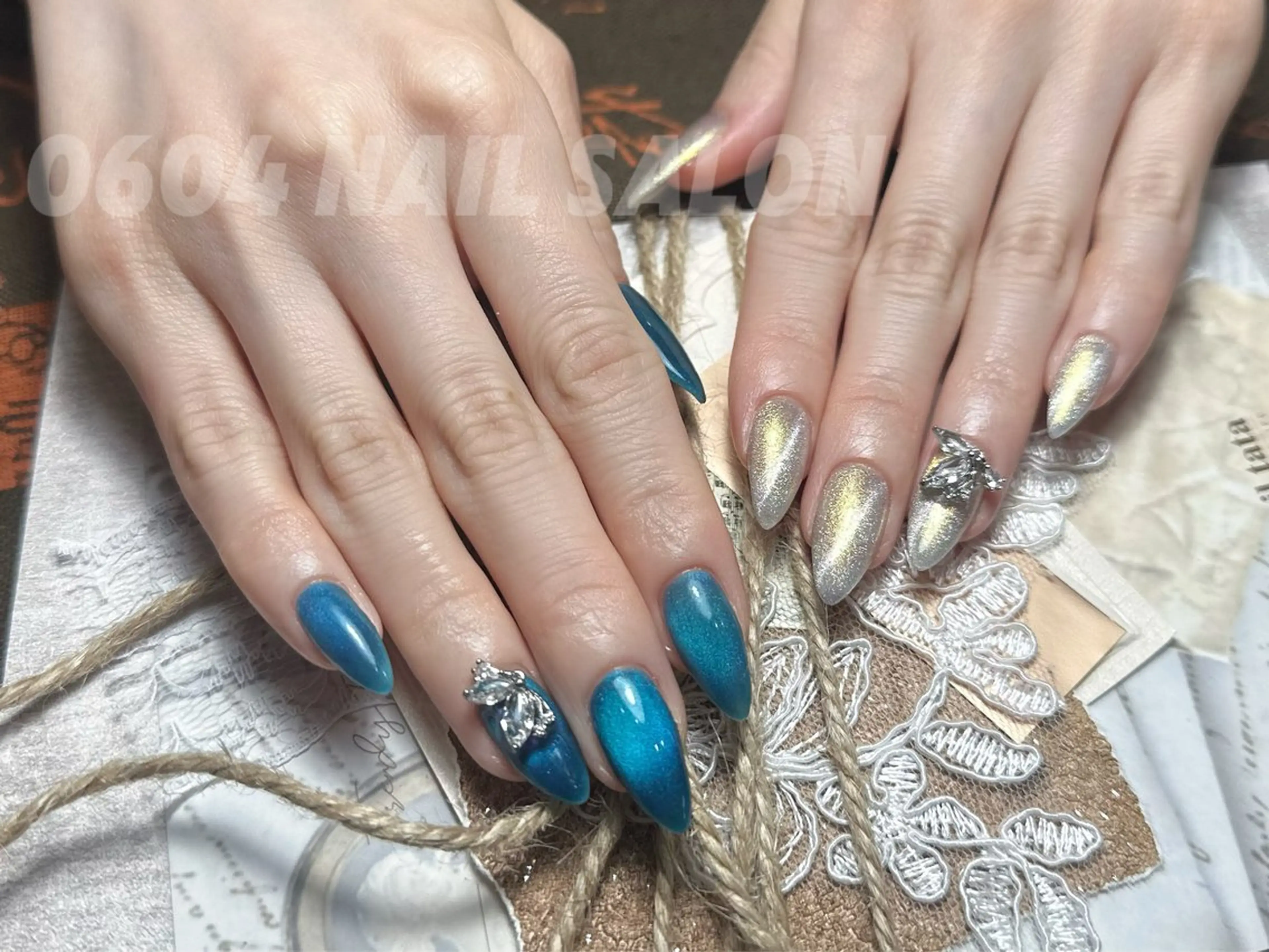 マグネット2色+2個大パーツ♡の写真