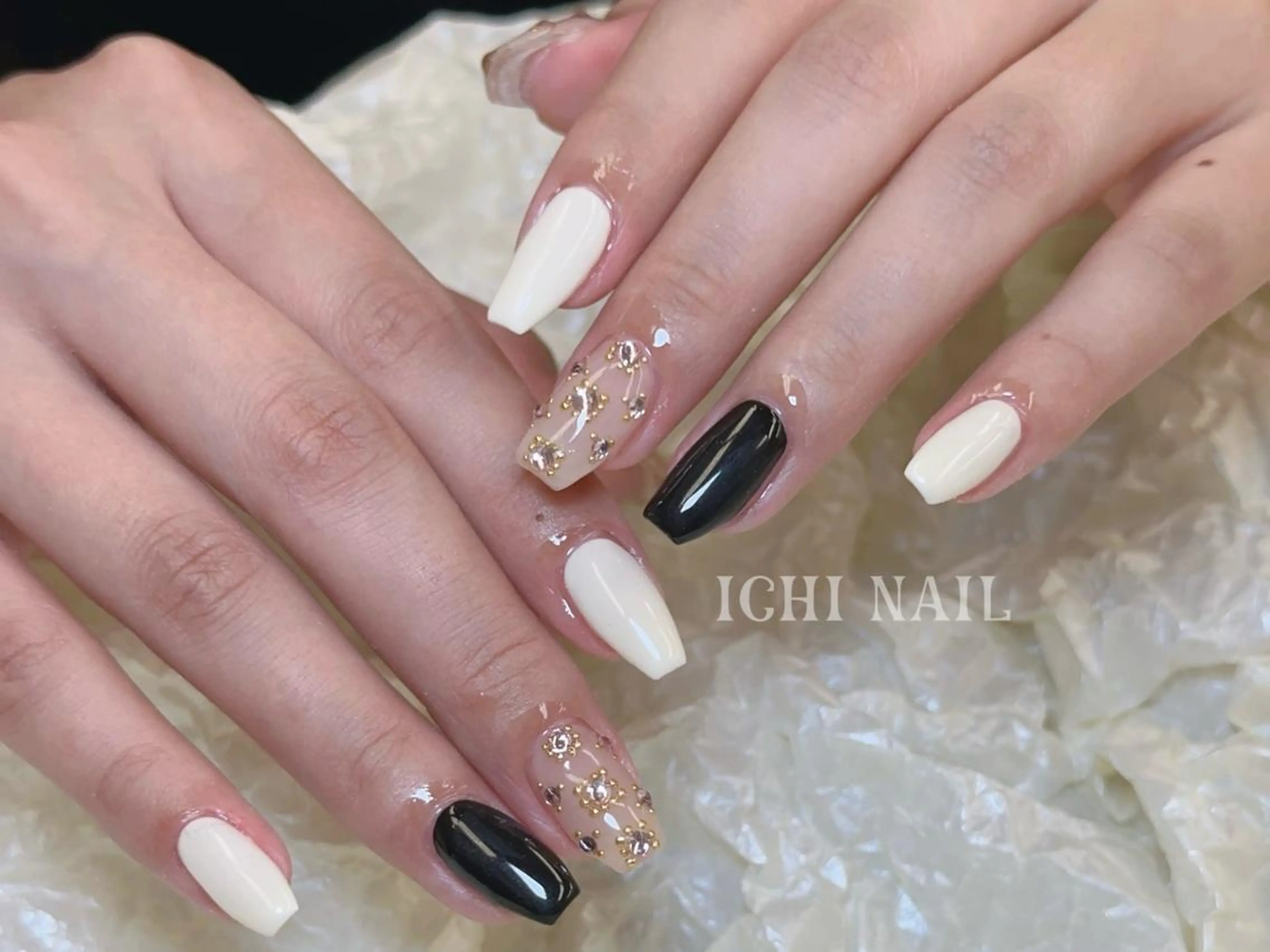 ネイル ハンドネイル 🧚🏻‍♀️ NOHA🎀のネイルデザイン