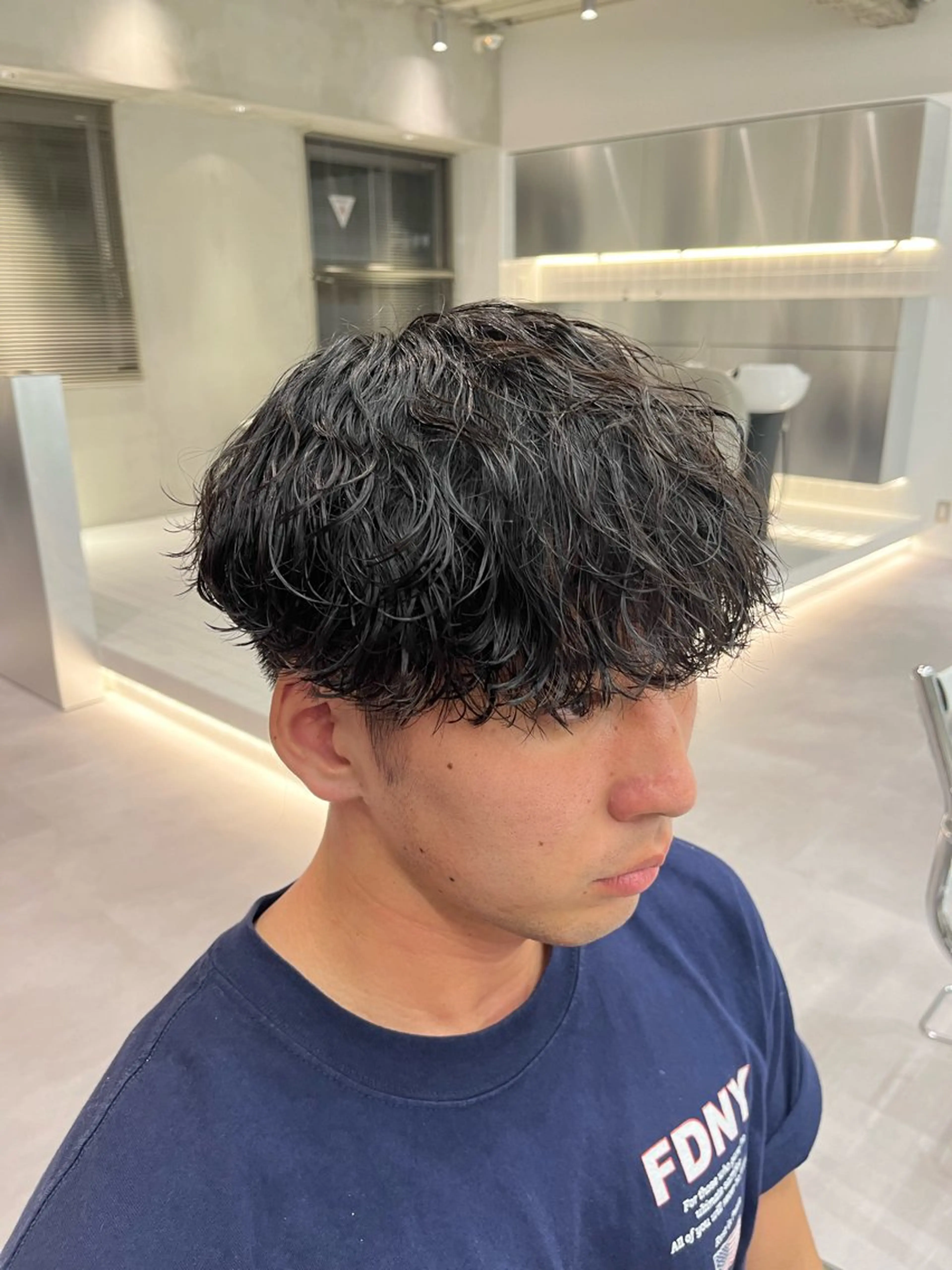 ショート パーマ メンズ ⚡メンズパーマフ ェードカットTomyのヘアスタイル