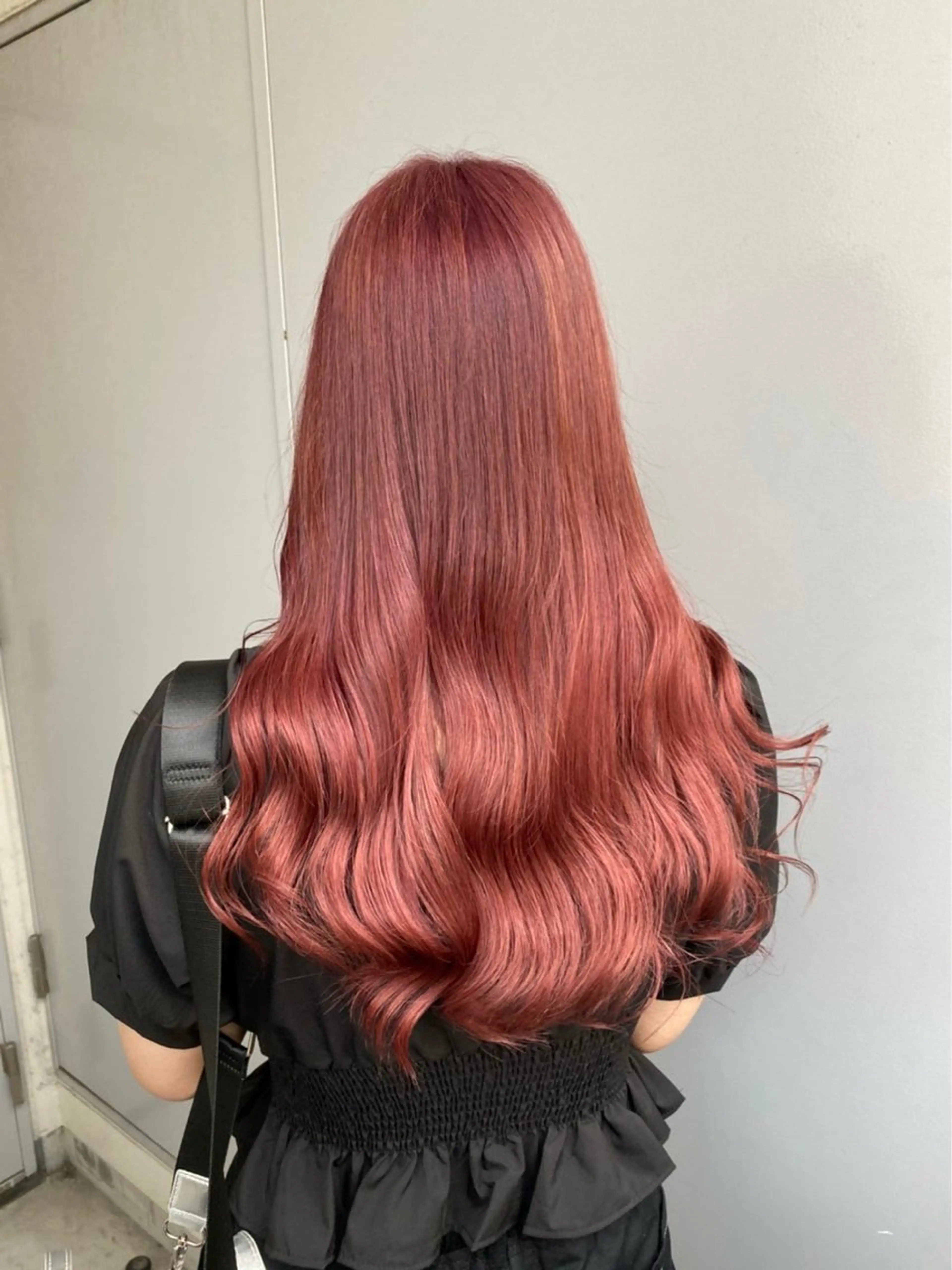 ロング 🍀yuria/ハイ トーン/ペールカラーのヘアスタイル