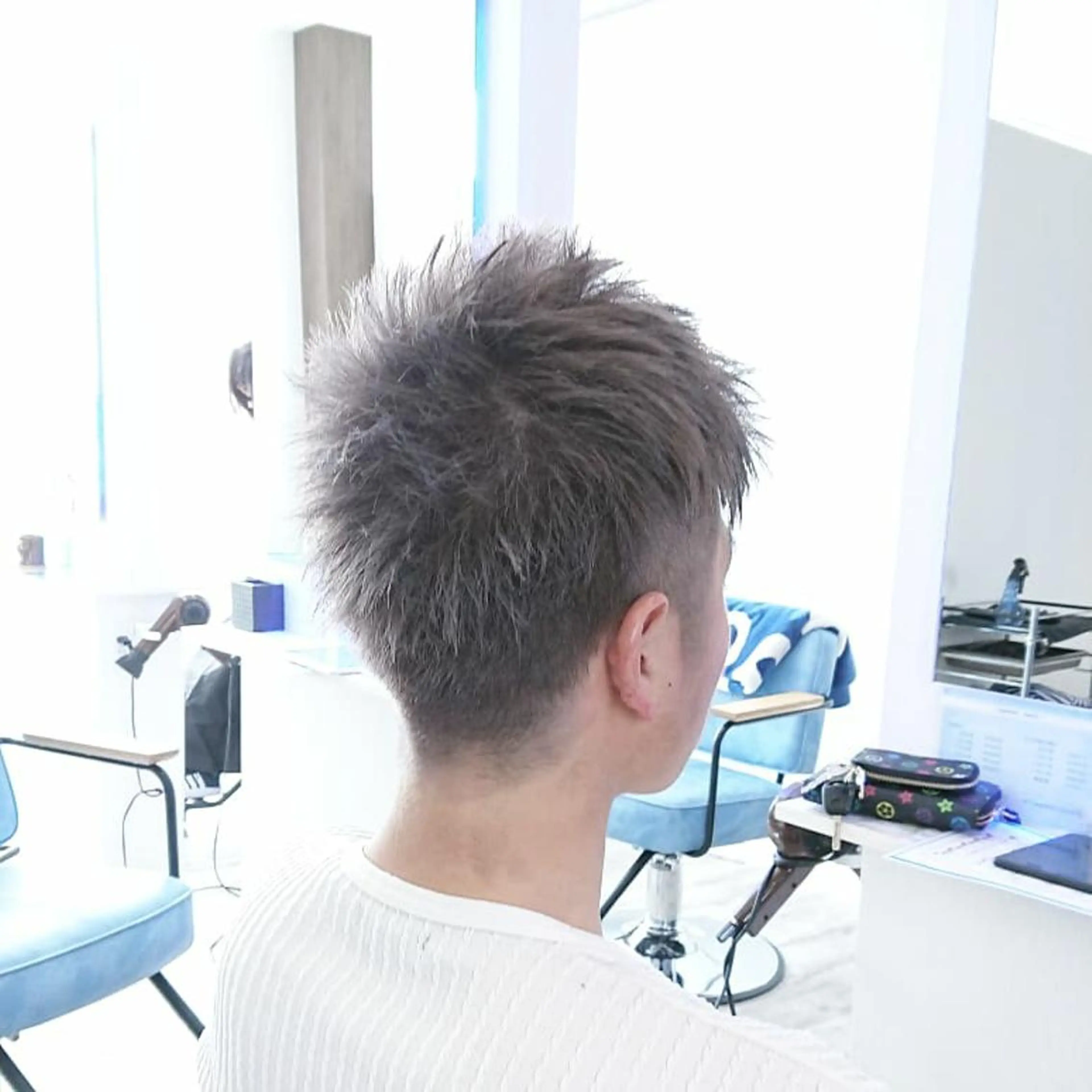 メンズ ショート カラー 小林 伸行のヘアスタイル