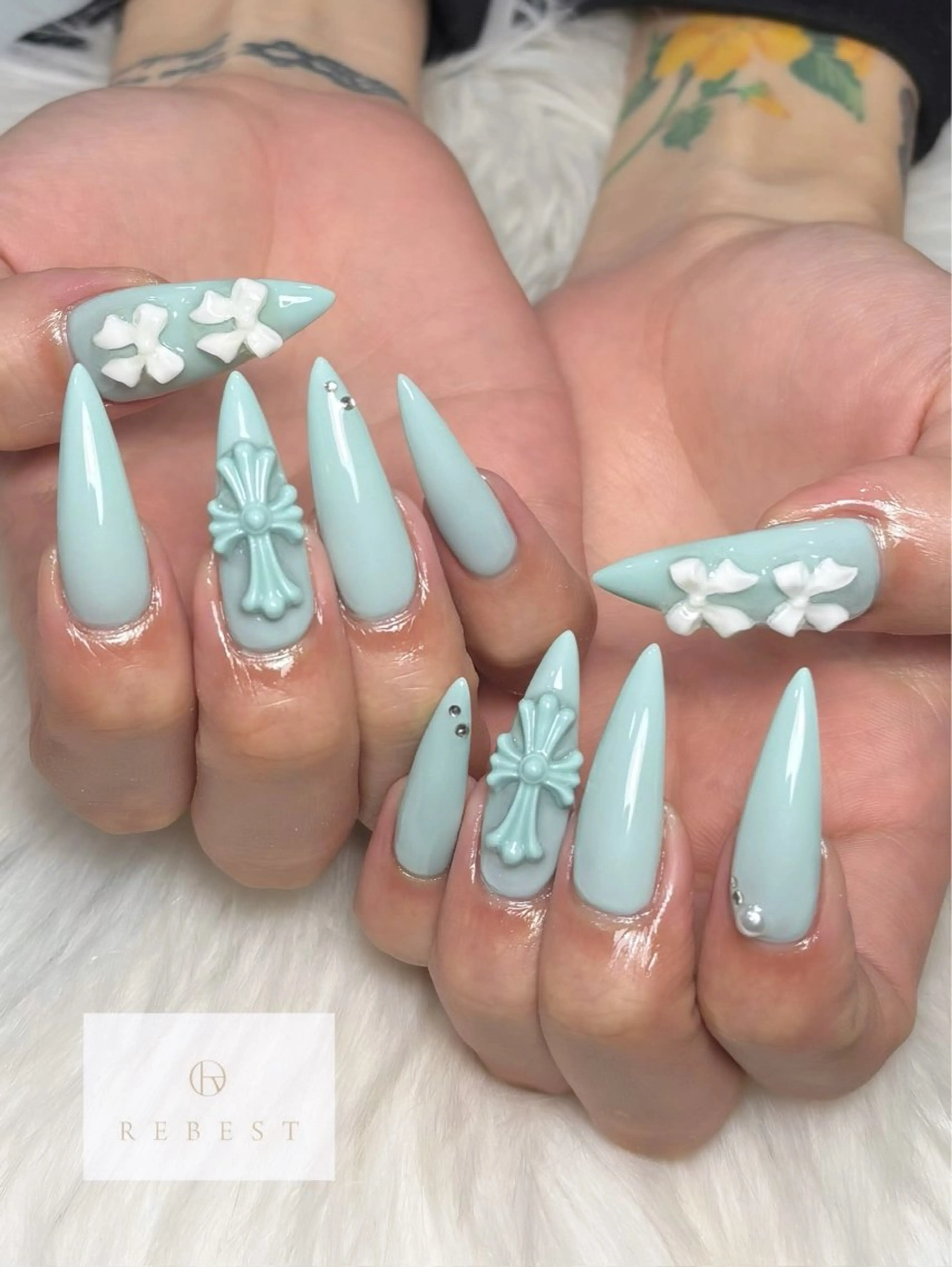 ネイル Azusa🩵 ネイル💅🏻南森町のネイルデザイン