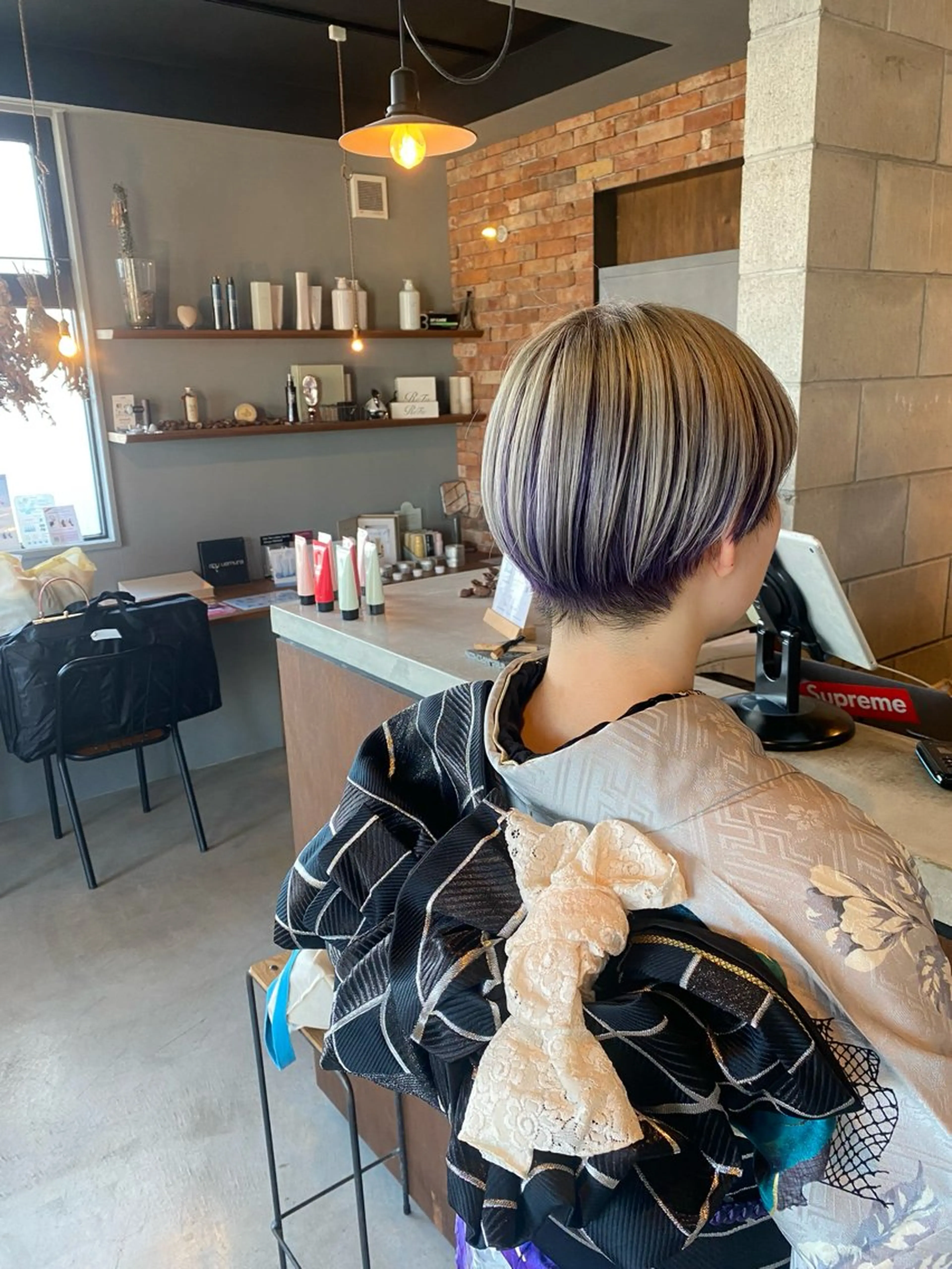 ショート パープルカラー 艶髪・透明感カラー・ 韓国ヘア・Yuriのヘアスタイル