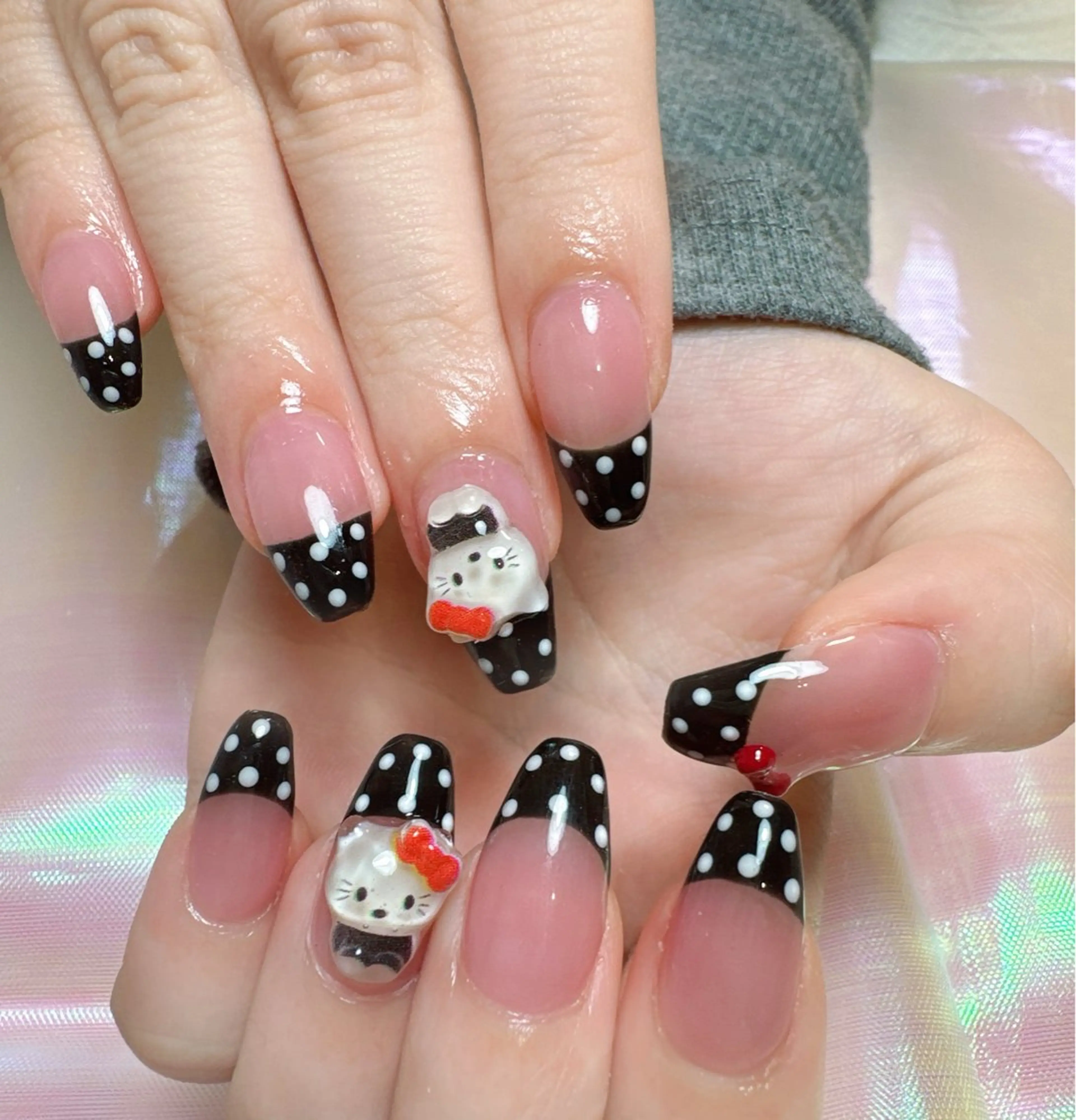 ネイル アートネイル ガーリー キラキラネイル ピンク Miu nailのネイルデザイン