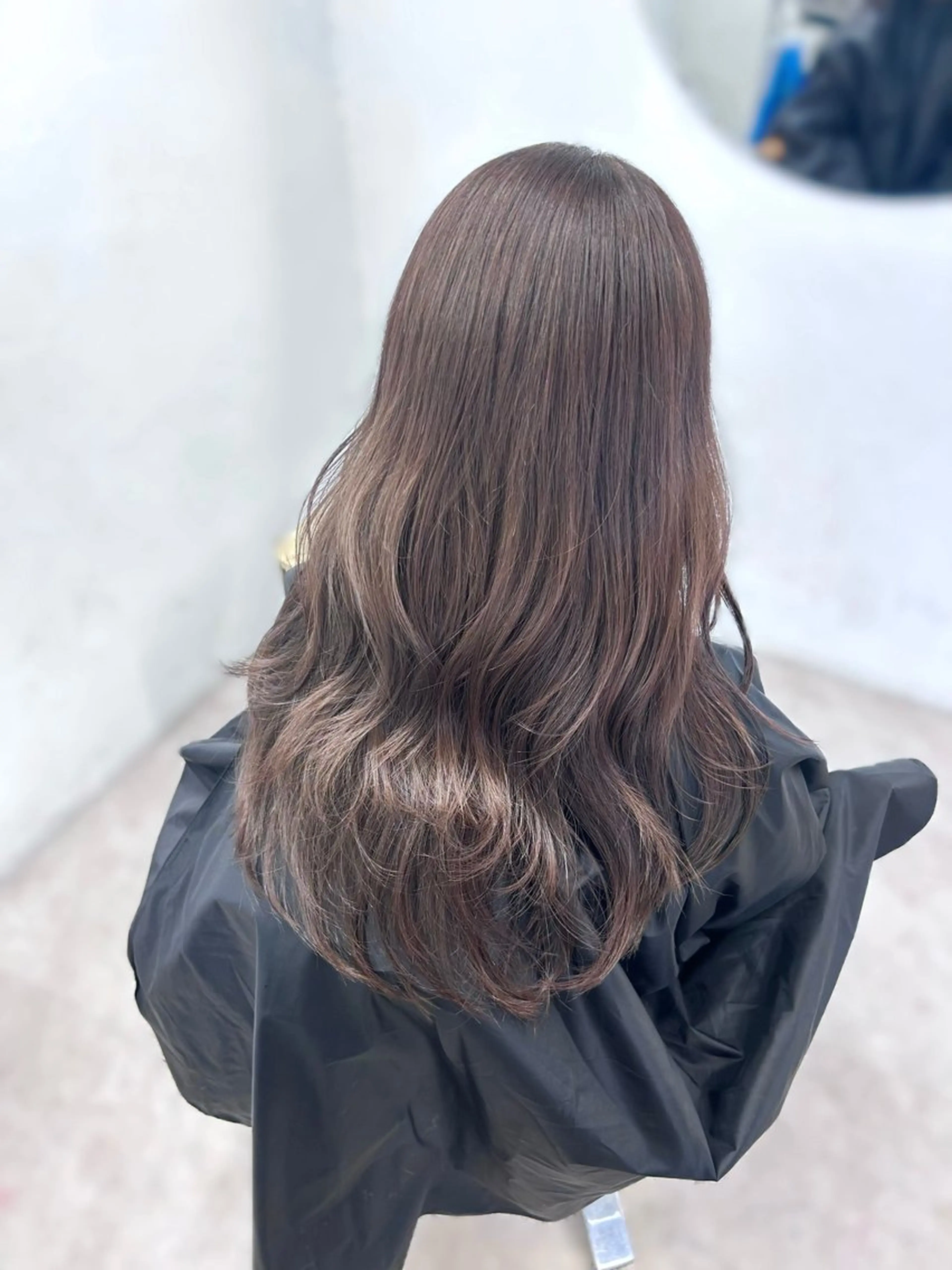 ロング カラー ベージュカラー ブリーチ モカベージュ ロング 🫧新宿美容師 ヒナコ🫧のヘアスタイル