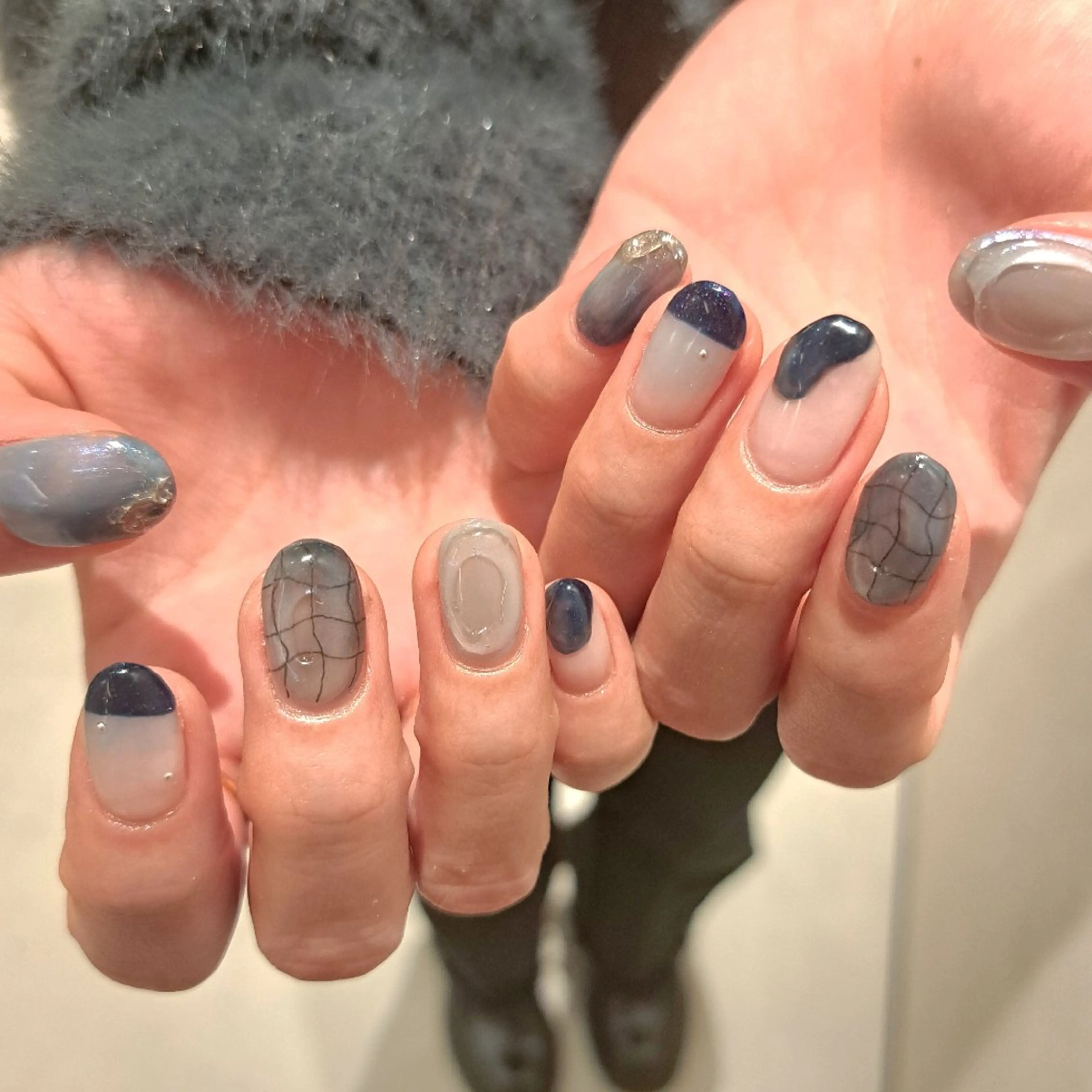 ネイル アートネイル ブルー 持ち込み ニュアンスネイル ぷっくりネイル ハンドネイル Nail mood デザイン持ち込みokのネイルデザイン