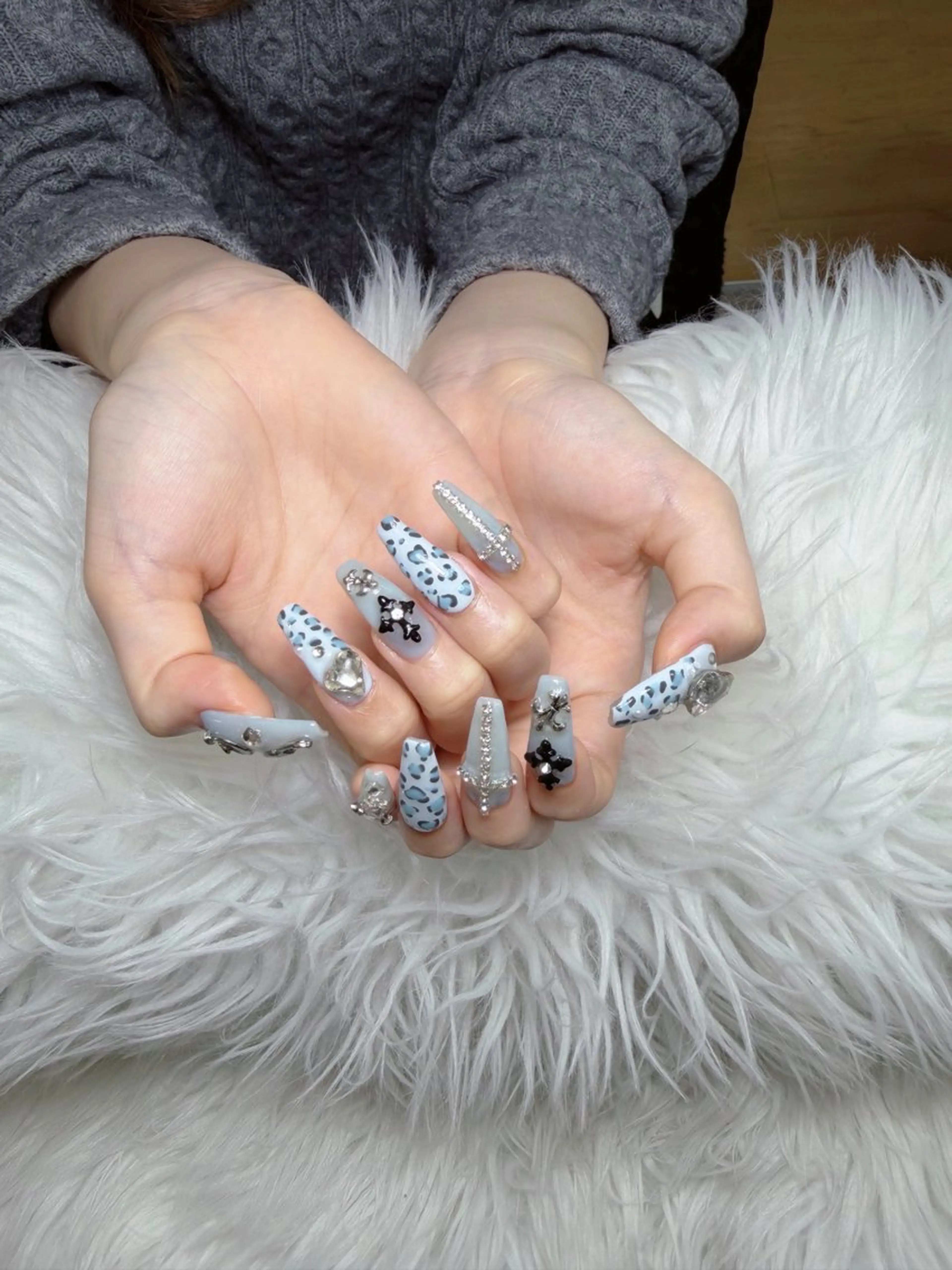 ネイル アートネイル ジェルネイル マグネットネイル ニュアンスネイル シンプルネイル ハンドネイル Ryu Nail NekoChanのネイルデザイン