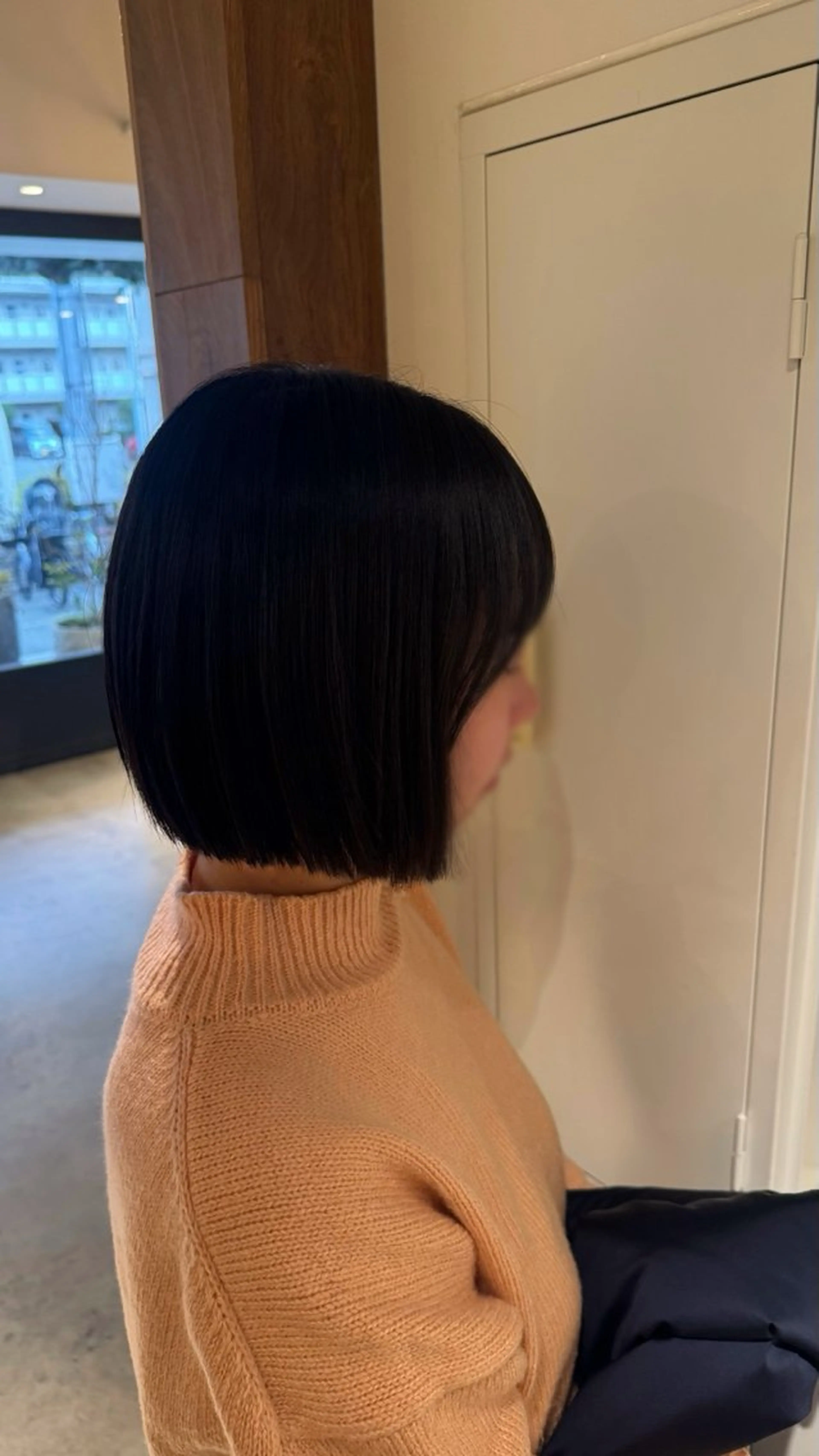 ミディアム 山根 里緒のヘアスタイル