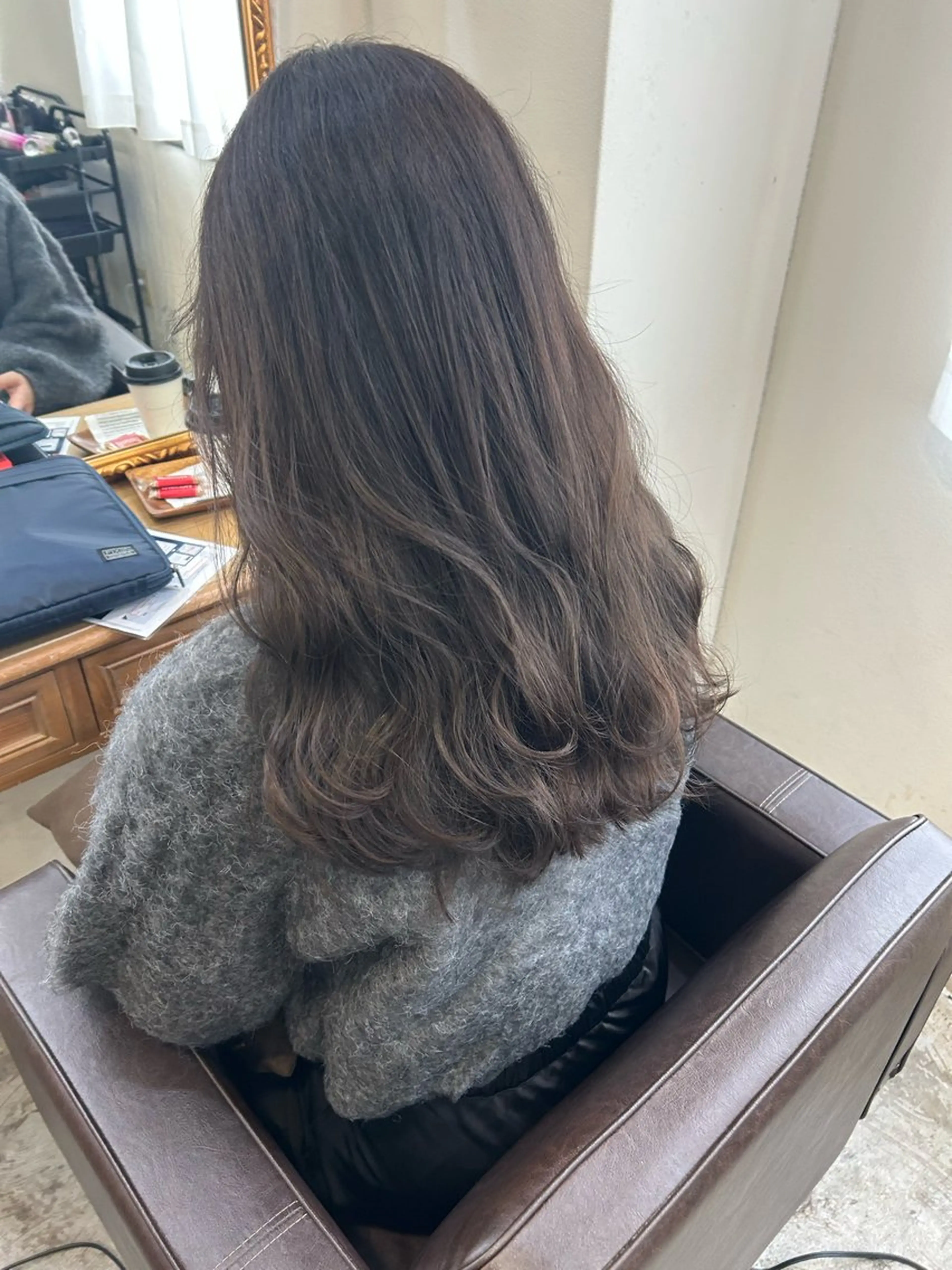 ロング カラー 小澤 一稀のヘアスタイル