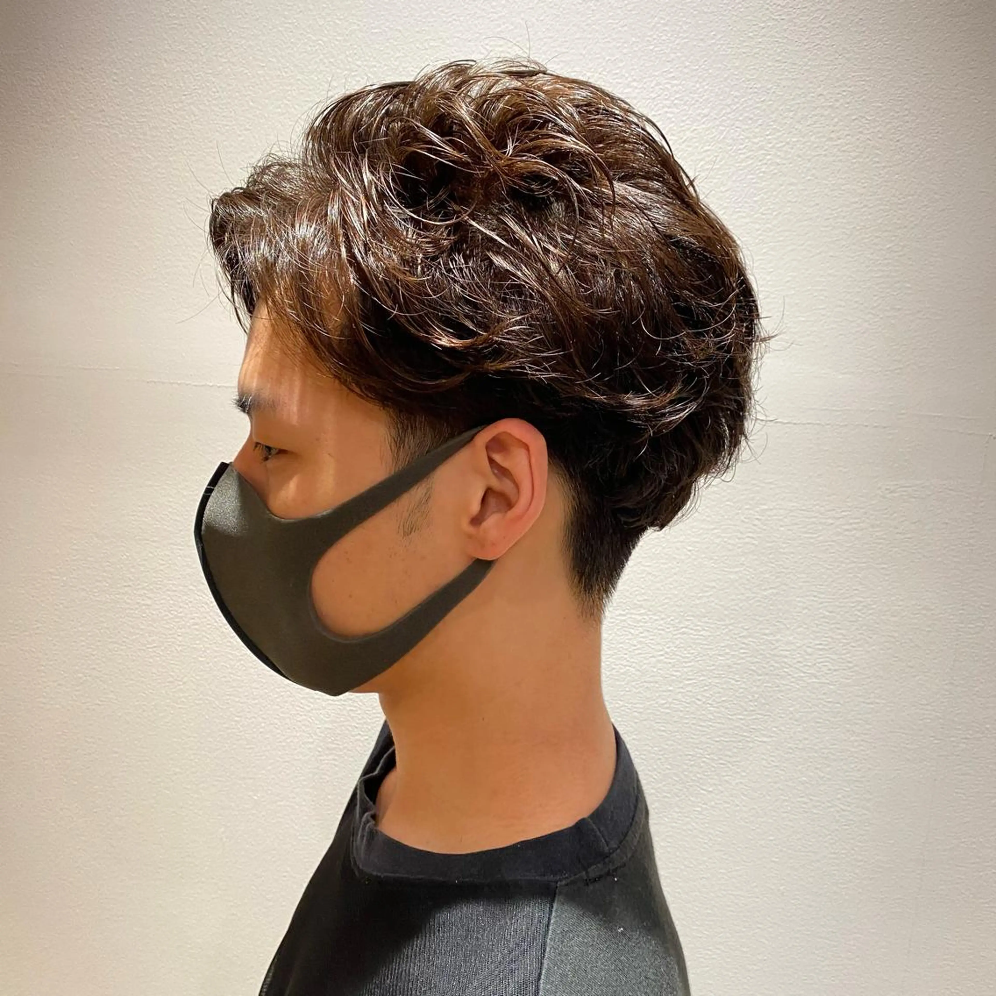 ショート パーマ メンズ 丸田 幹太のヘアスタイル