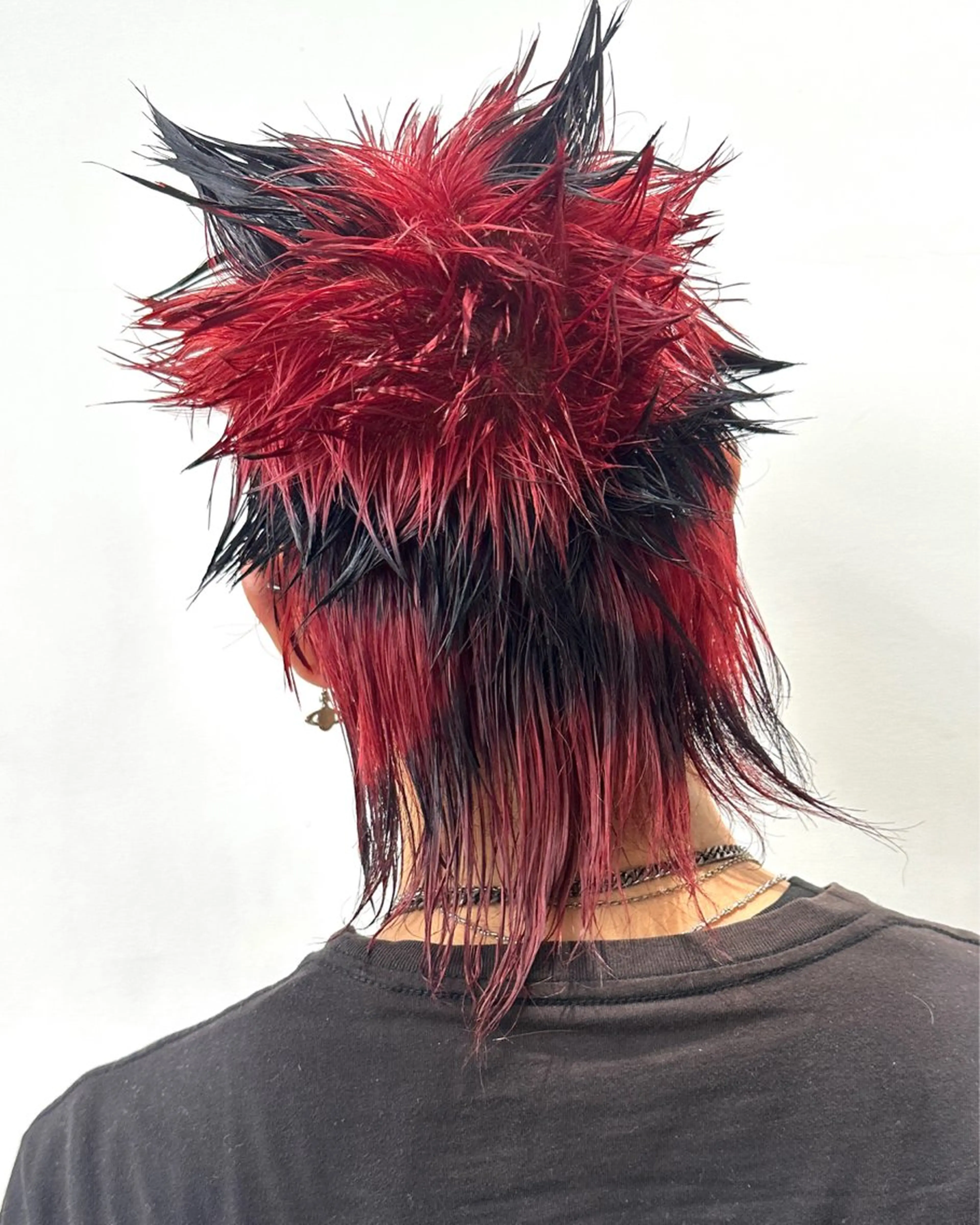 ショート カラー メンズ メンズブリーチ スパイキーショート 刈り上げ メンズベリーショート ベリーショート カット ヘアカラー トリートメント 渋谷メンズショート 特化🥋　渡邊健流のヘアスタイル