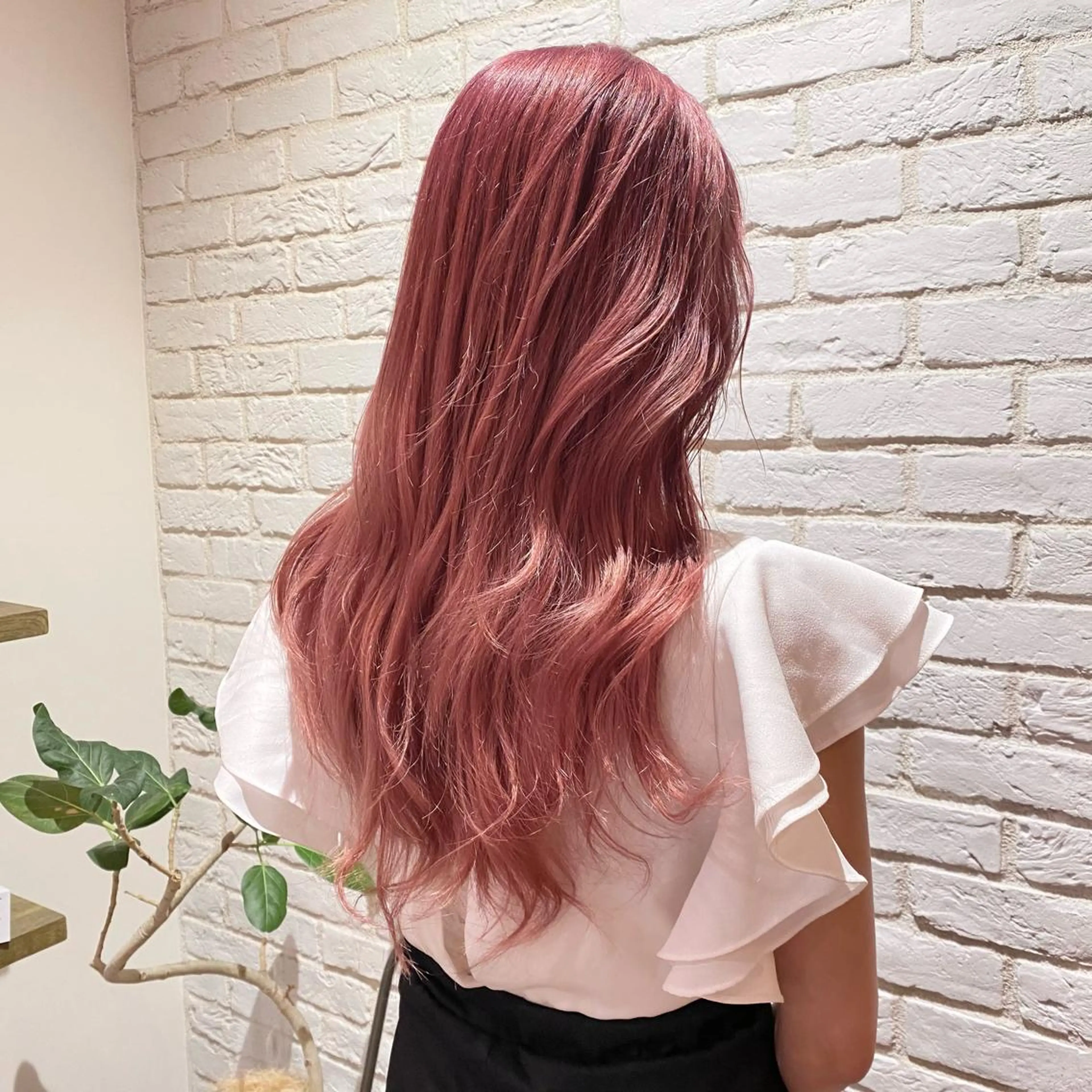 ロング カラー マンツーマン女性 美容師 奏のヘアスタイル
