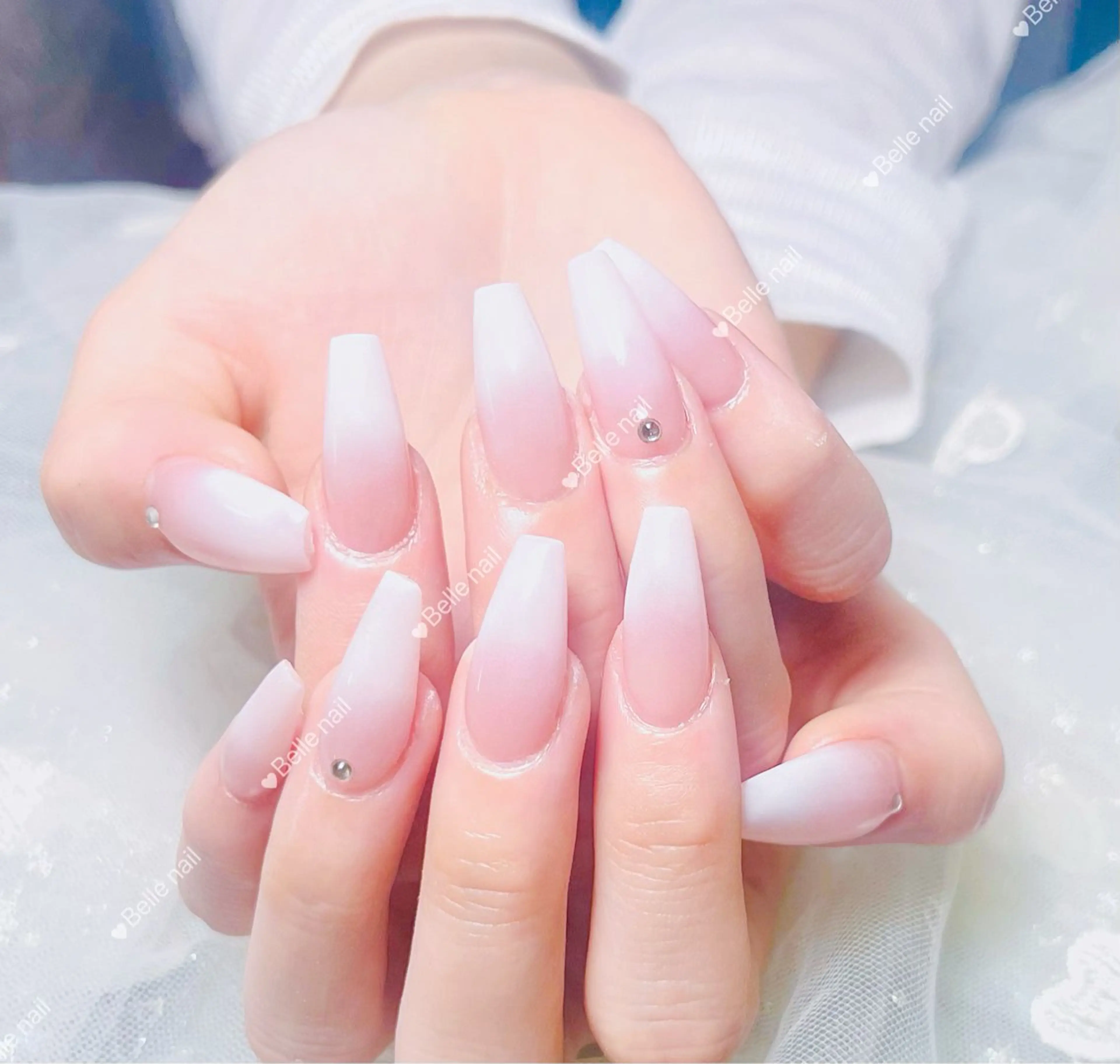 ネイル アニマル柄 オーロラネイル チークネイル フラッシュネイル ジェルネイル ハンドネイル Belle Nail Salonのネイルデザイン