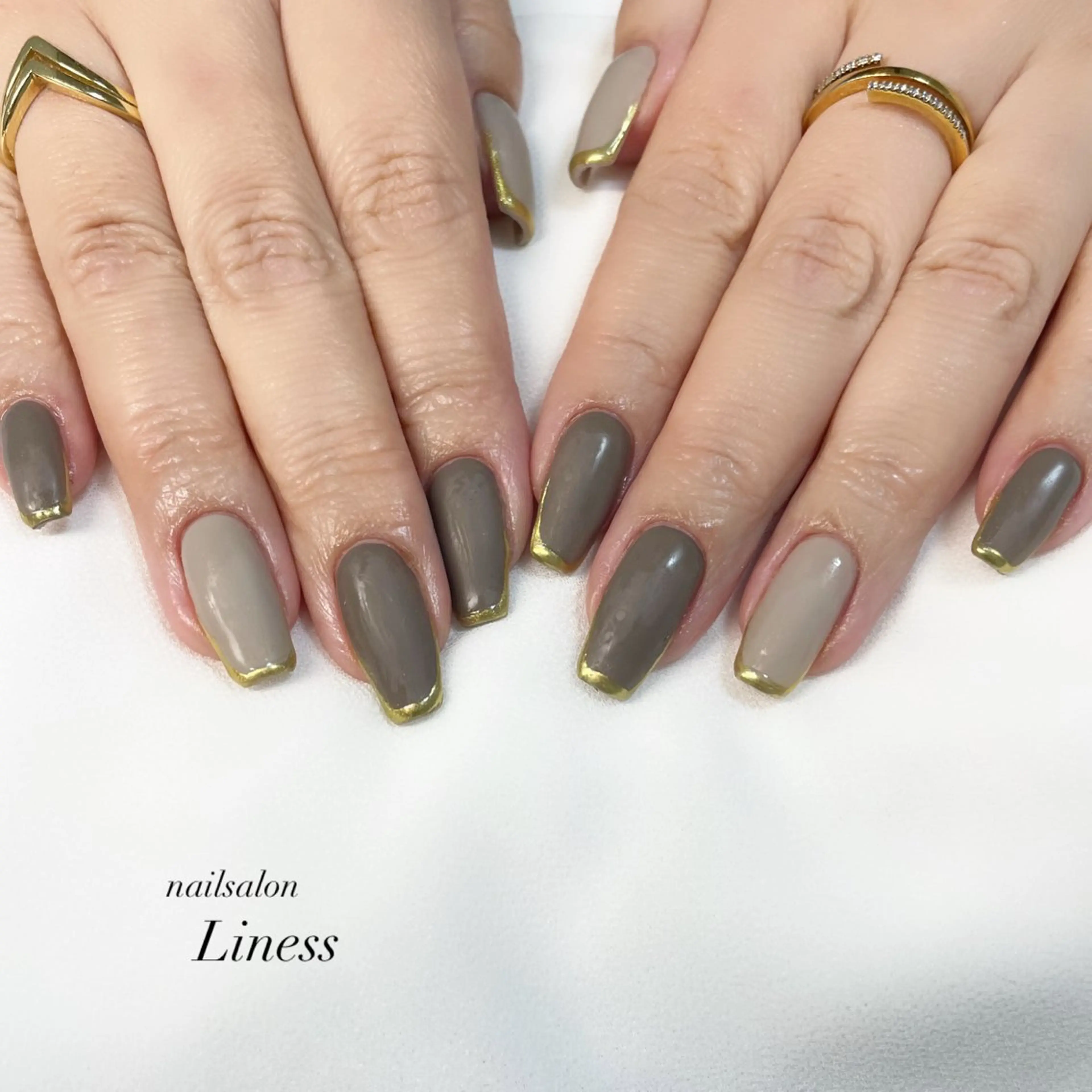 ネイル ブラウン フレンチネイル ミラーネイル 持ち込み nailsalon Linessのネイルデザイン