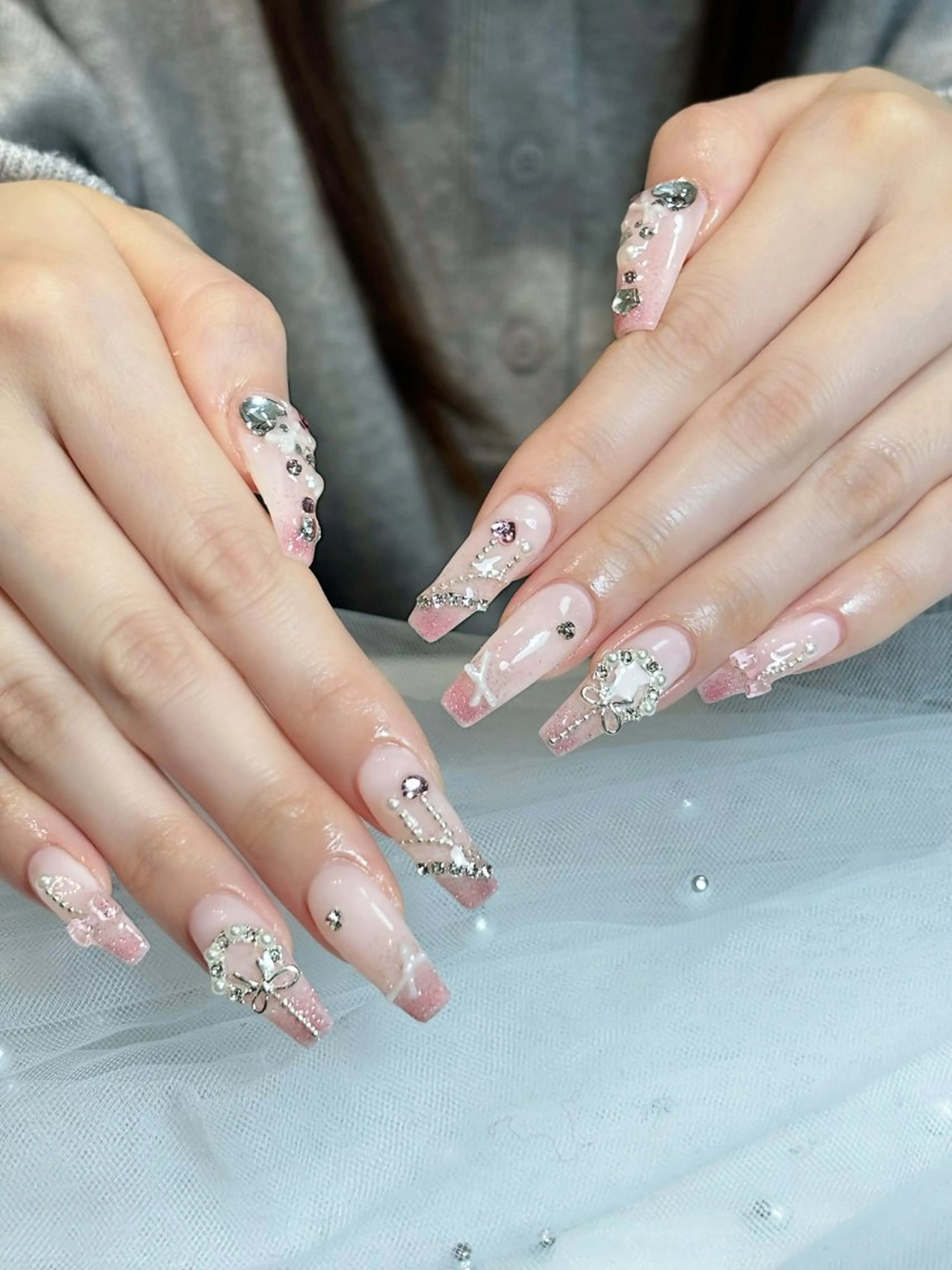 ネイル オーロラネイル ボルドー ブラウン 氷ネイル・うるうるネイル キラキラネイル Julli NailStudioのネイルデザイン