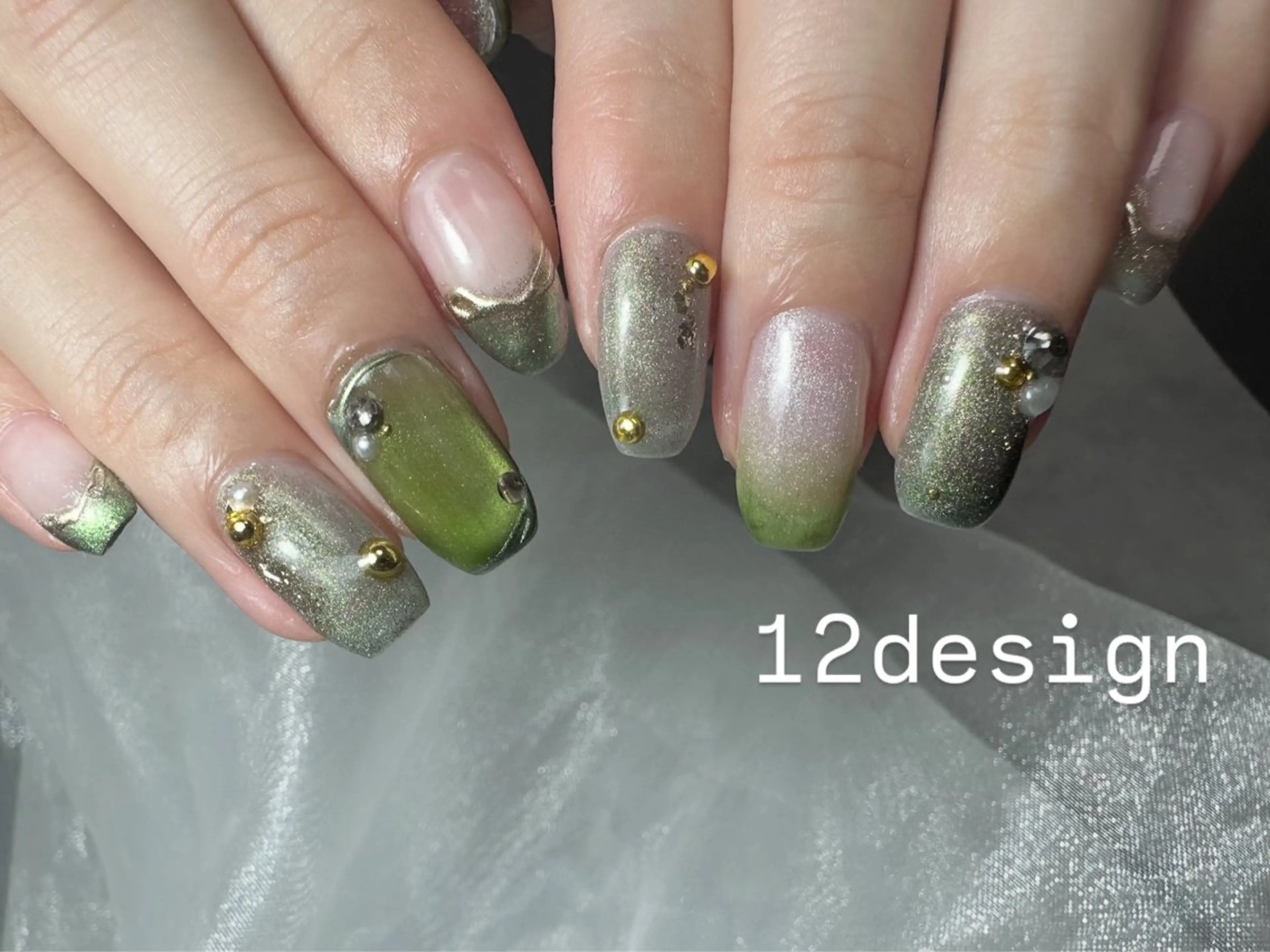 ネイル 12 designのネイルデザイン