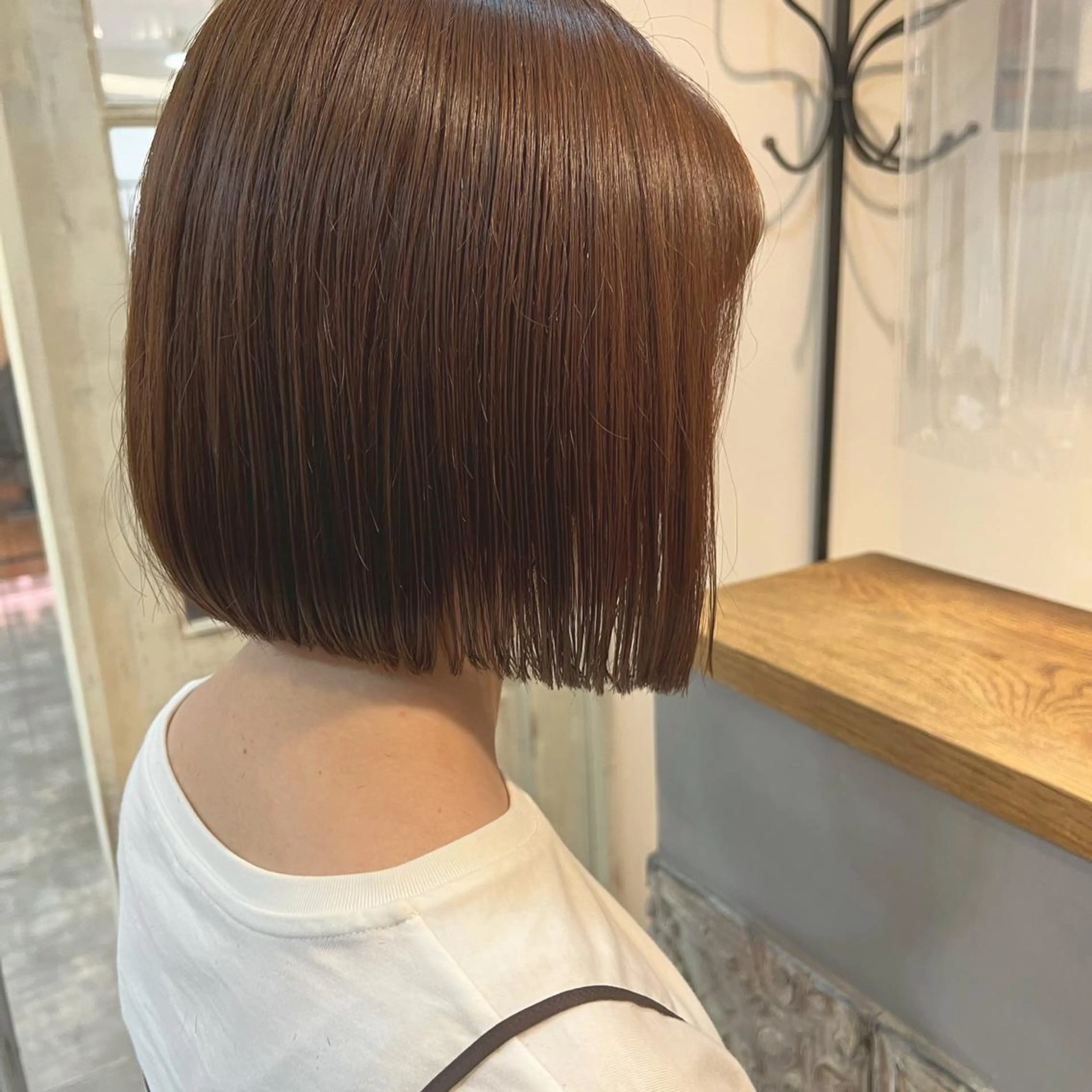 ショート カラー ベージュカラー ボブ カット ヘアカラー Topstylist HARUのヘアスタイル