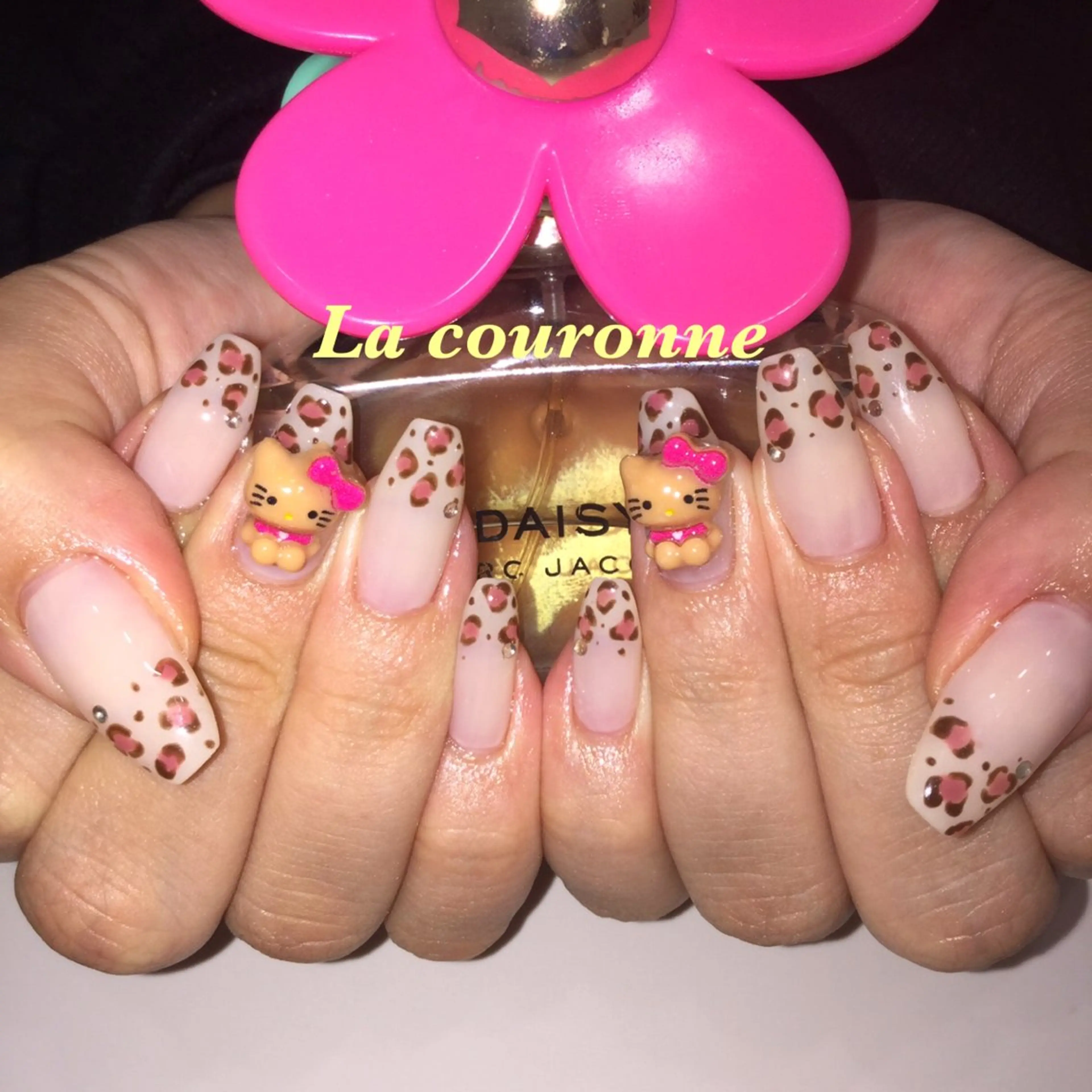 ネイル ハンドネイル Lacouronne NATSUMIのネイルデザイン