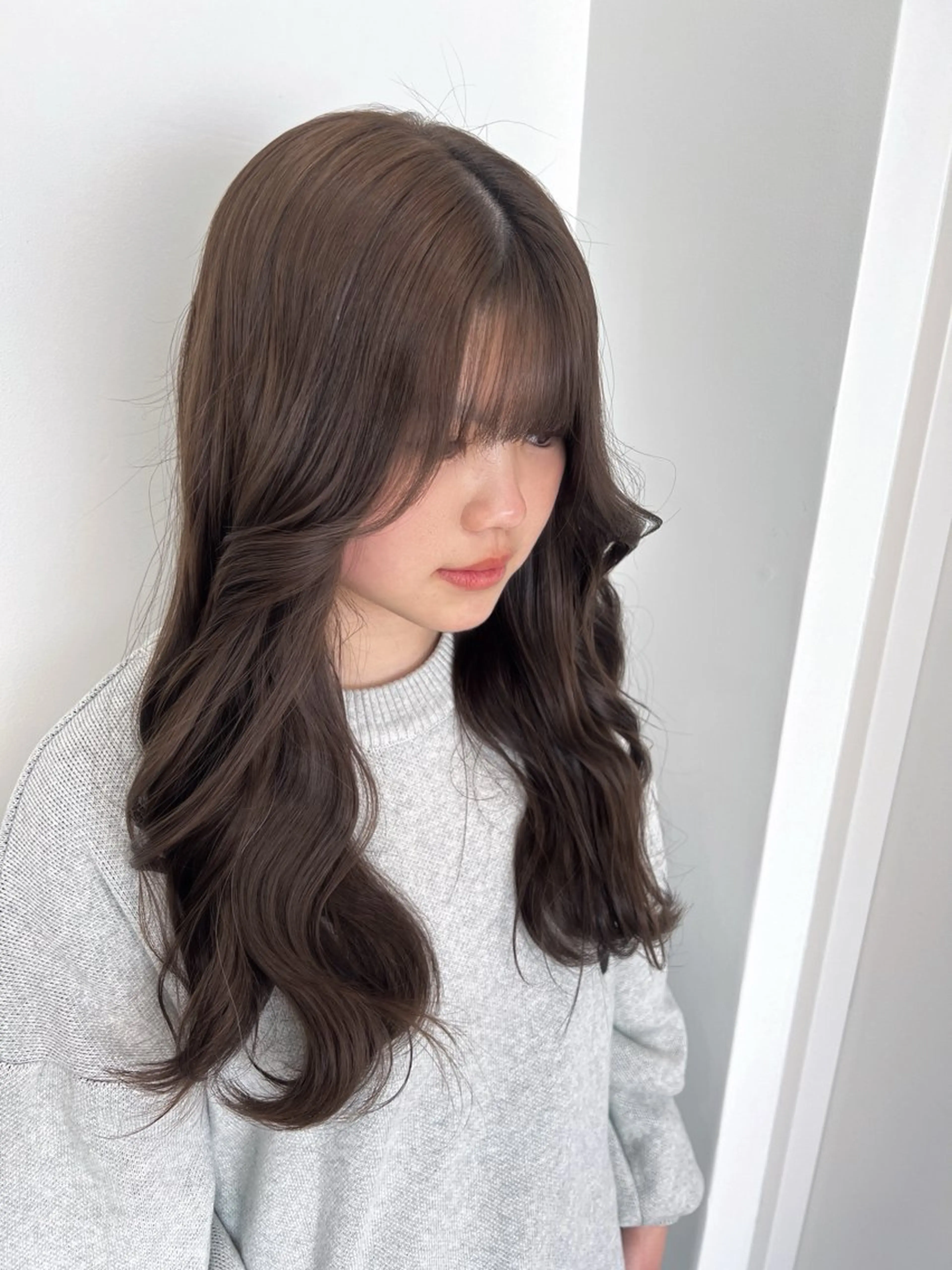 ロング カラー 暗髪🩶ラベンダー/ ブルー/ユウナ🤍のヘアスタイル