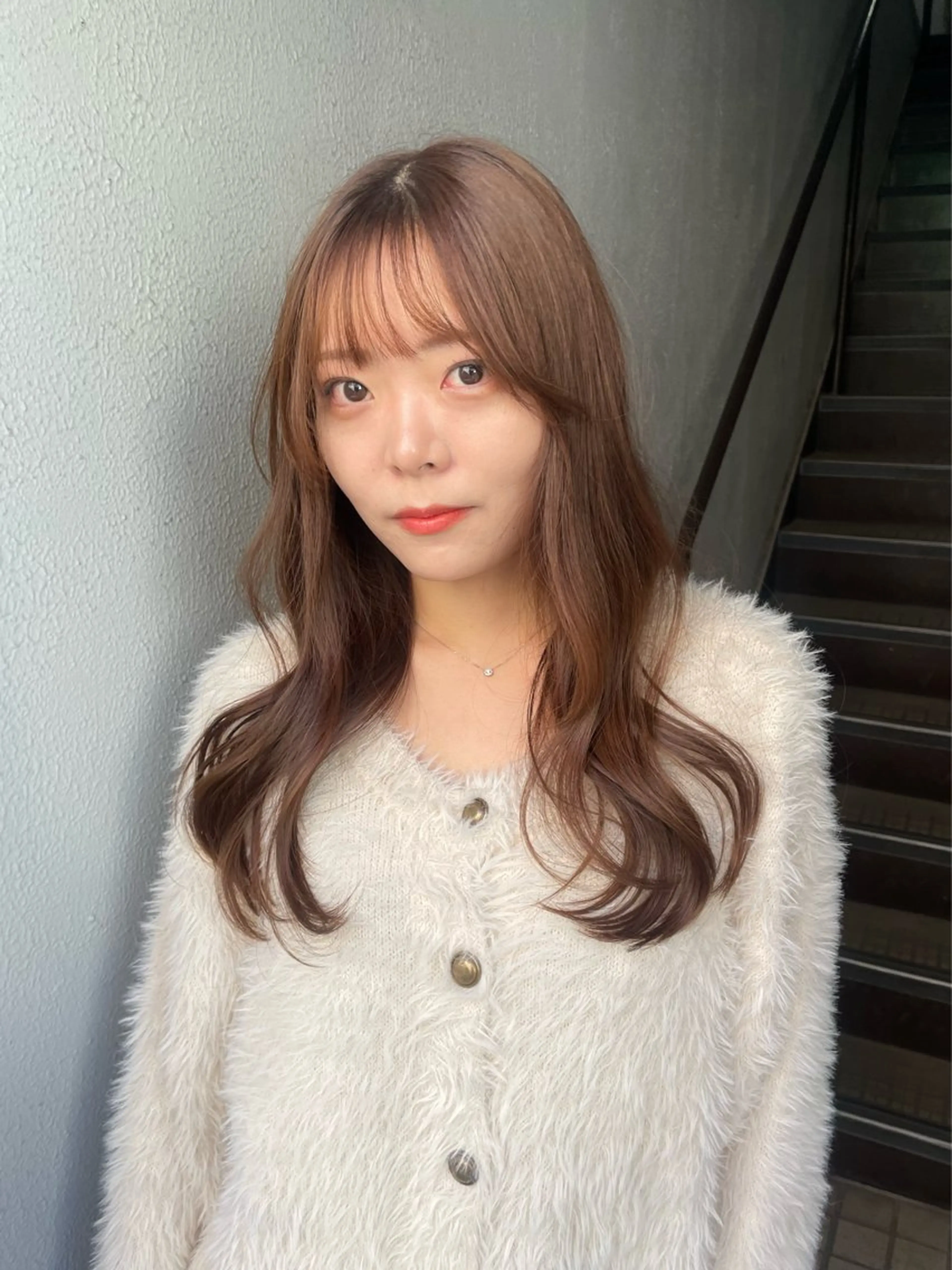 ロング カット ヘアカラー 秋山 智香のヘアスタイル