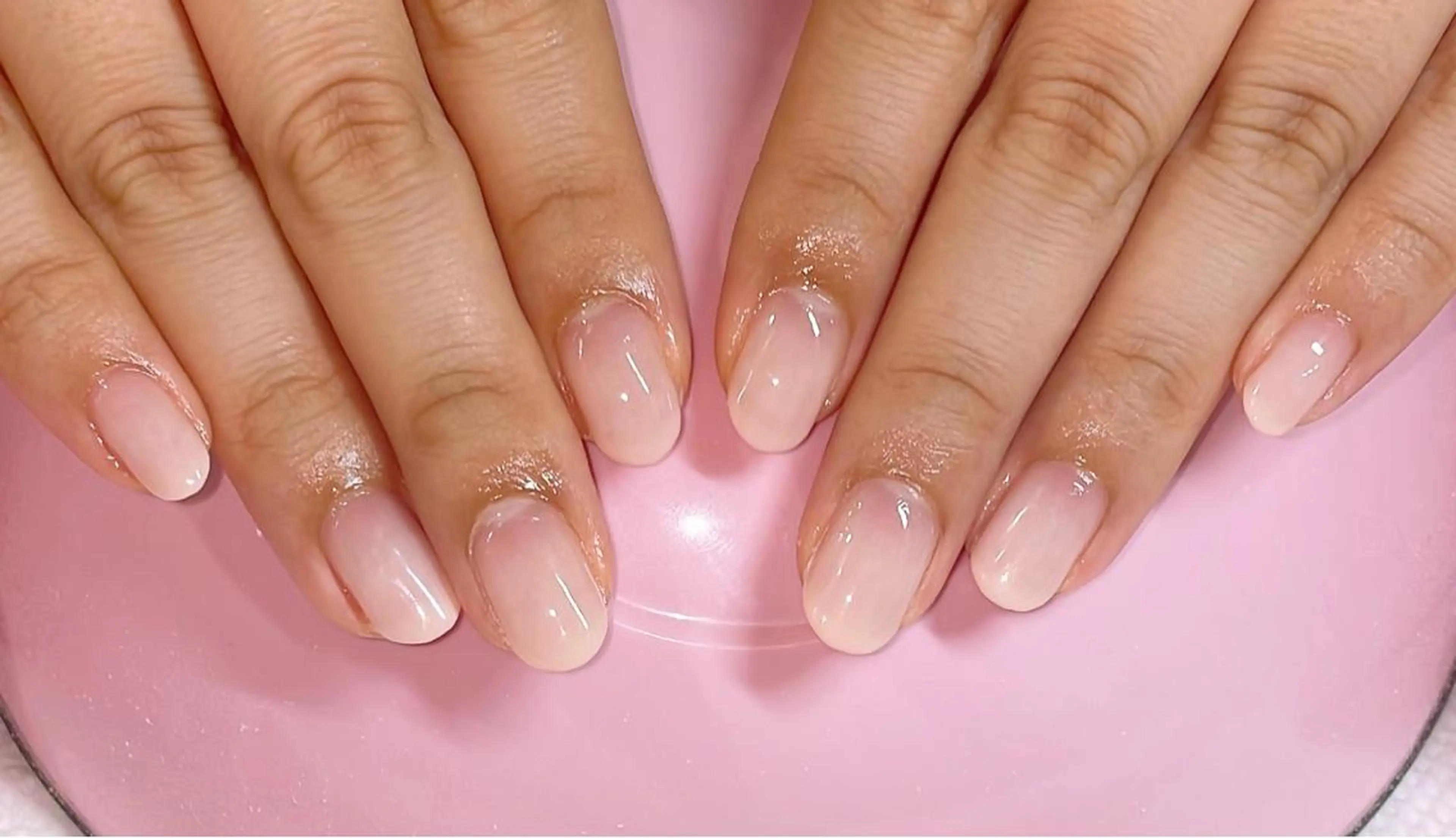 ネイル VIERU 🌈🎀💖のネイルデザイン