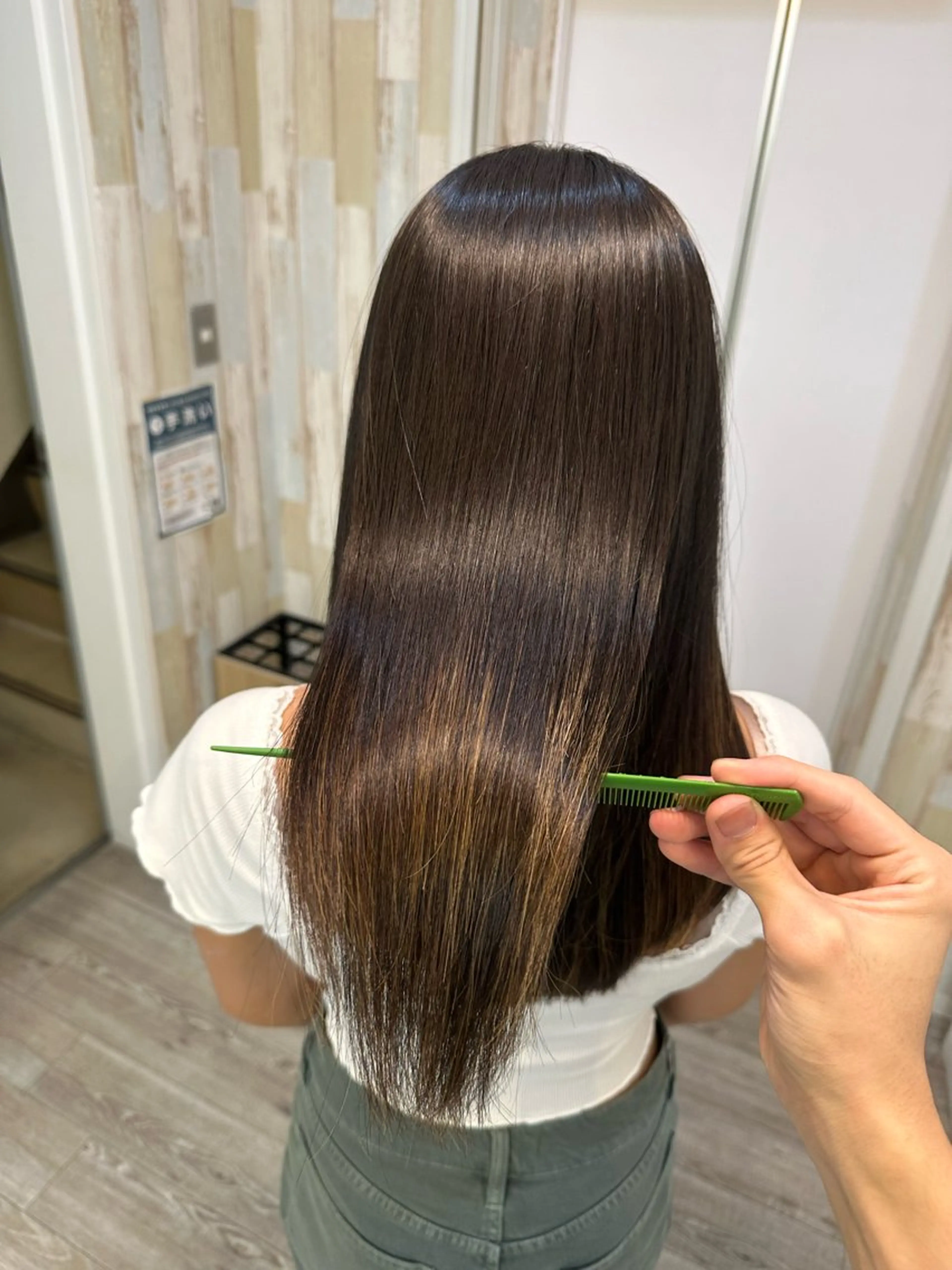 ミディアム KEIGO/ ベージュカラーのヘアスタイル