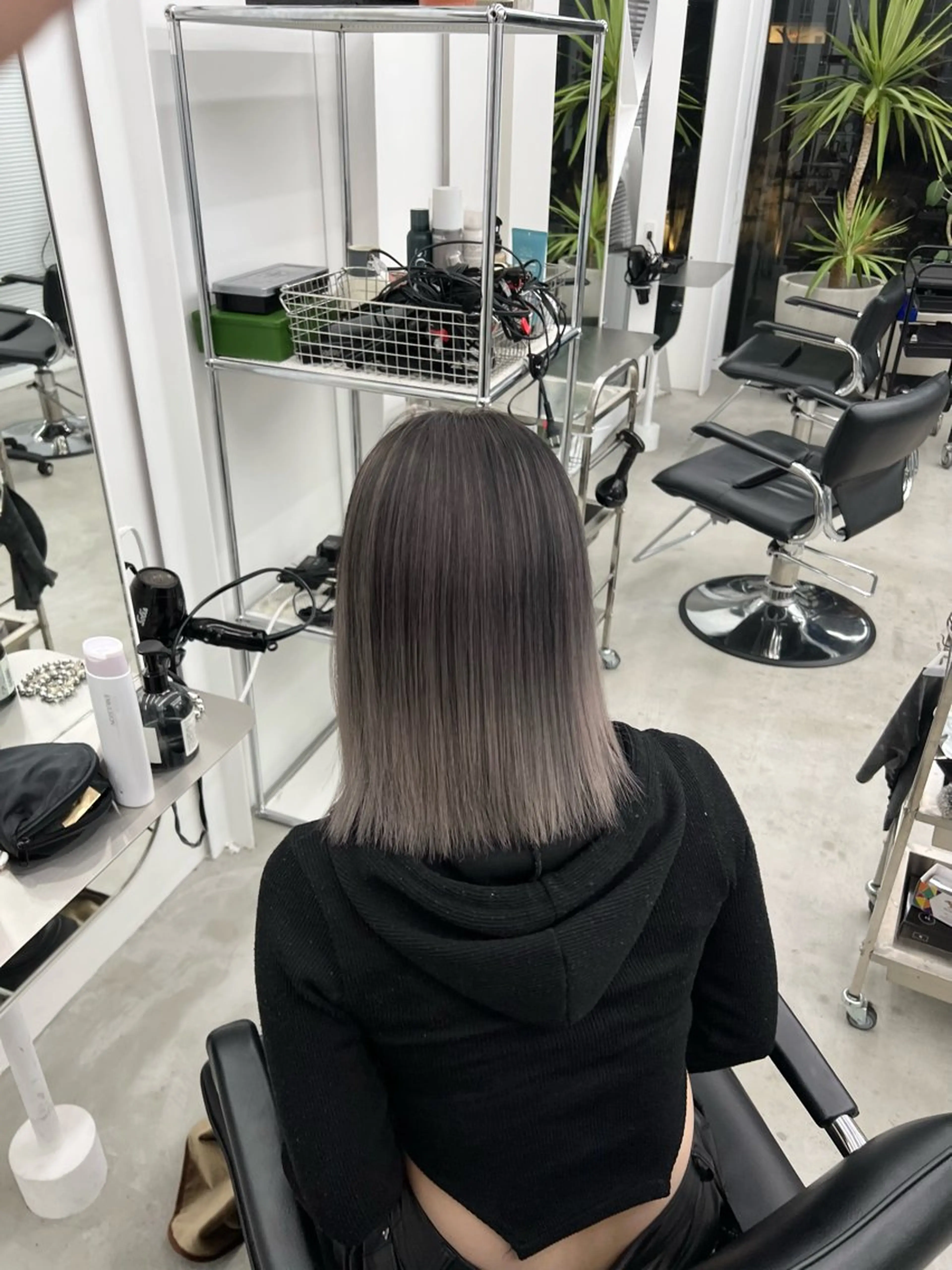 ミディアム レイヤーカット ヘアカラー kouji メンズバレイヤージュのヘアスタイル