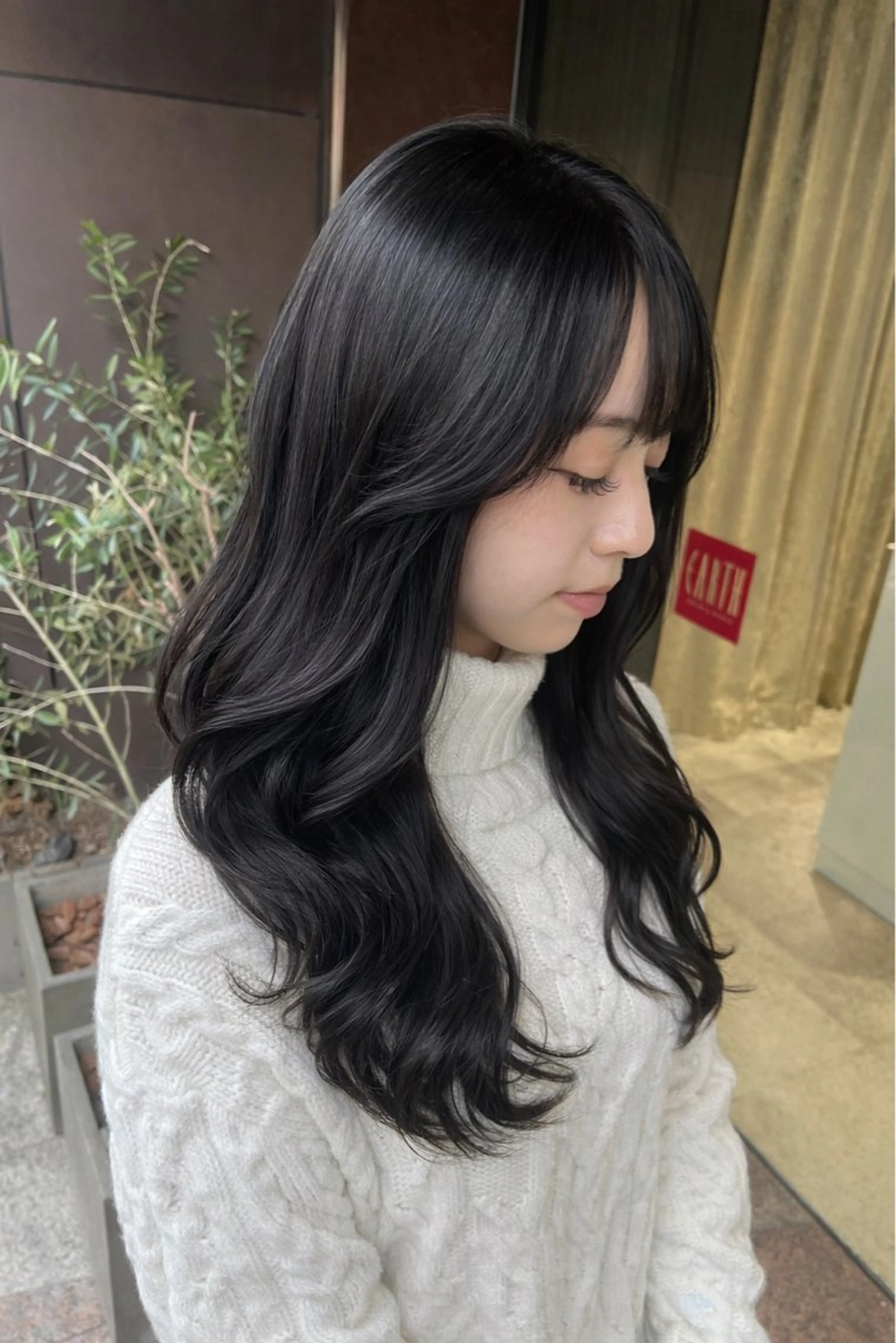 カラー ヘアカラー トリートメント 美髪矯正/髪質改善 /透明感ある艶カラーのヘアスタイル