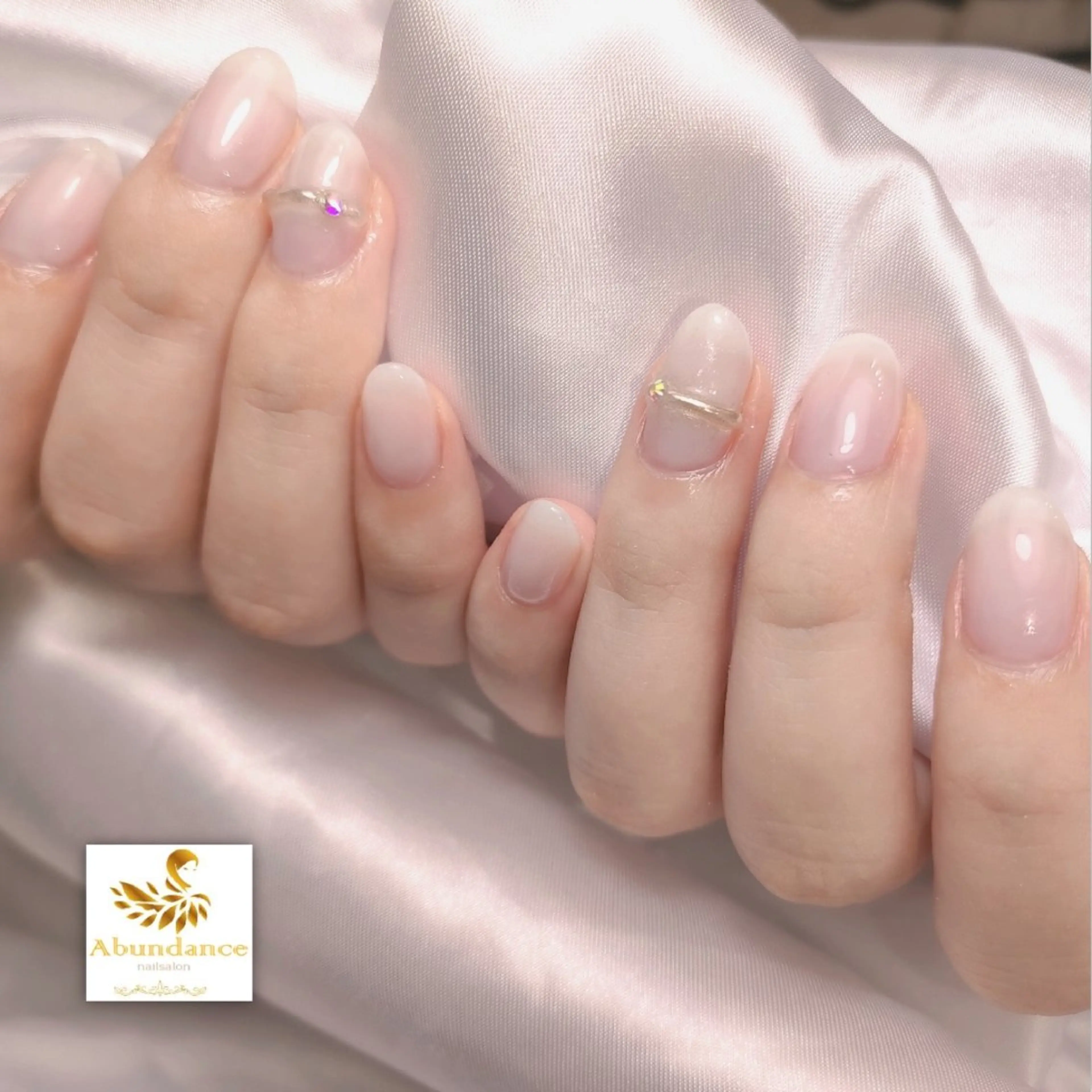 ネイル オフィスネイル シンプルネイル ハンドネイル 完全予約制個室サロン Abundancesのネイルデザイン