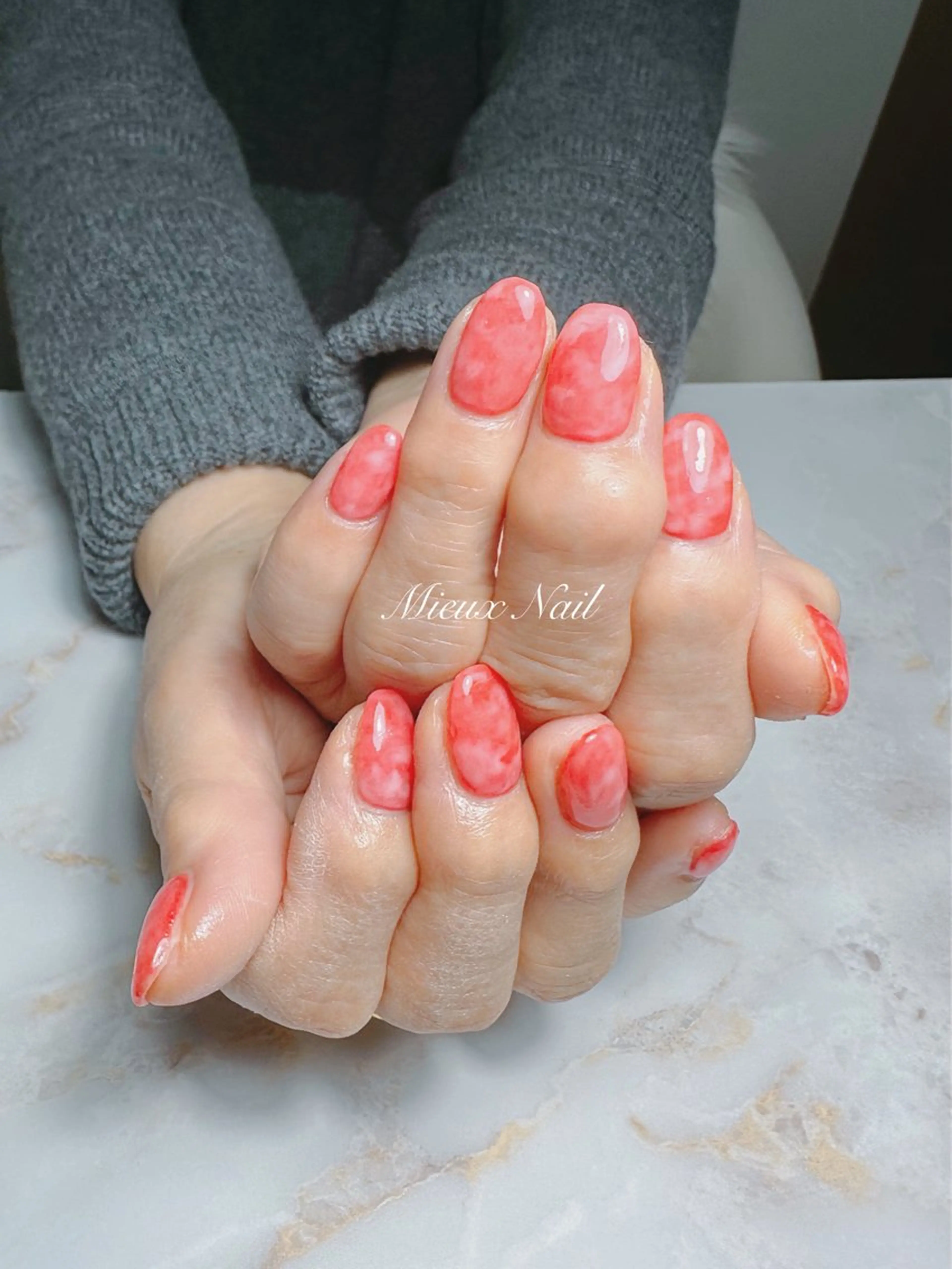 ネイル ジェルネイル 大理石ネイル(マーブル) パラジェル ハンドネイル 市川 麻衣子のネイルデザイン