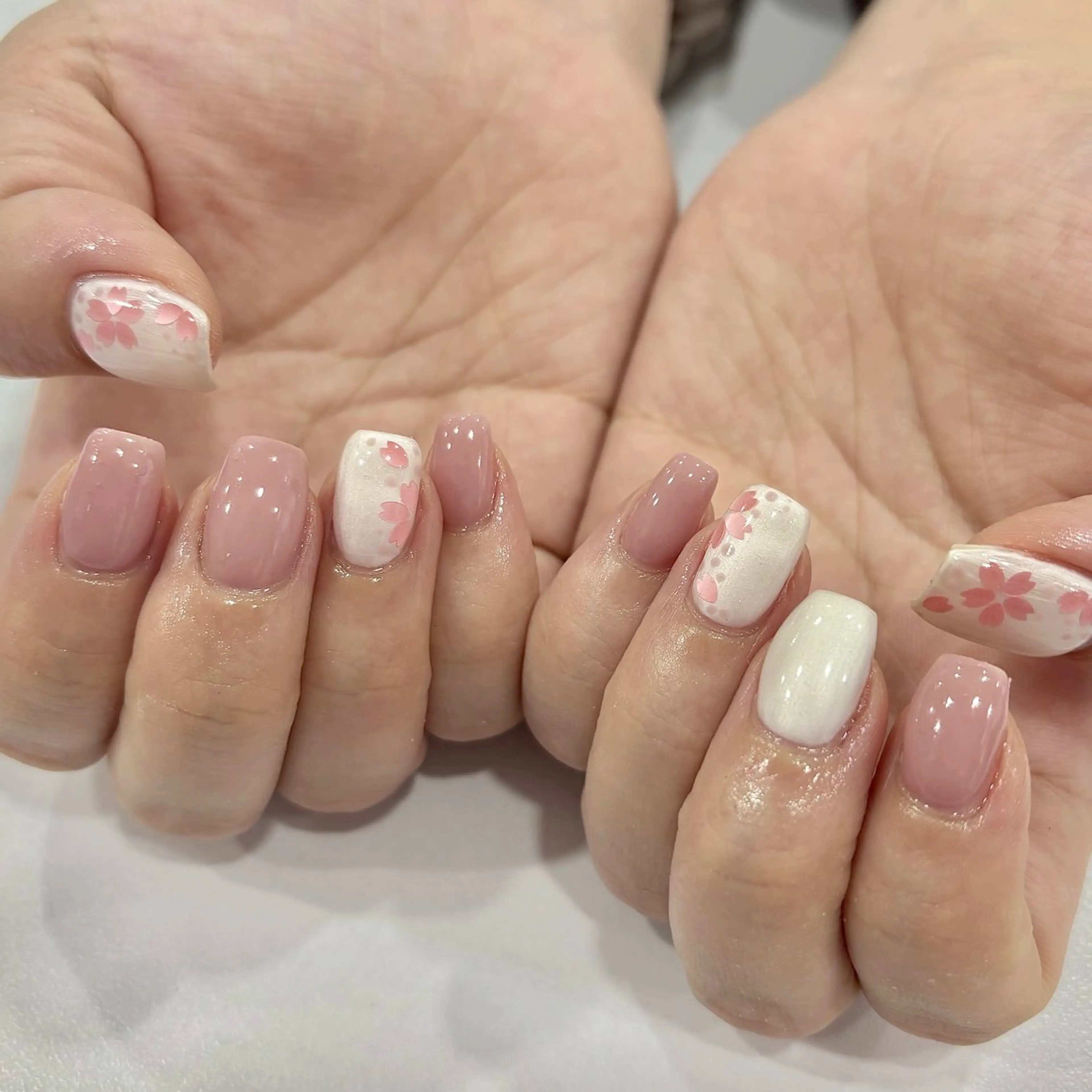 ネイル アートネイル 桜ネイル ピンク アンリッシュ新宿東口 小泉のネイルデザイン