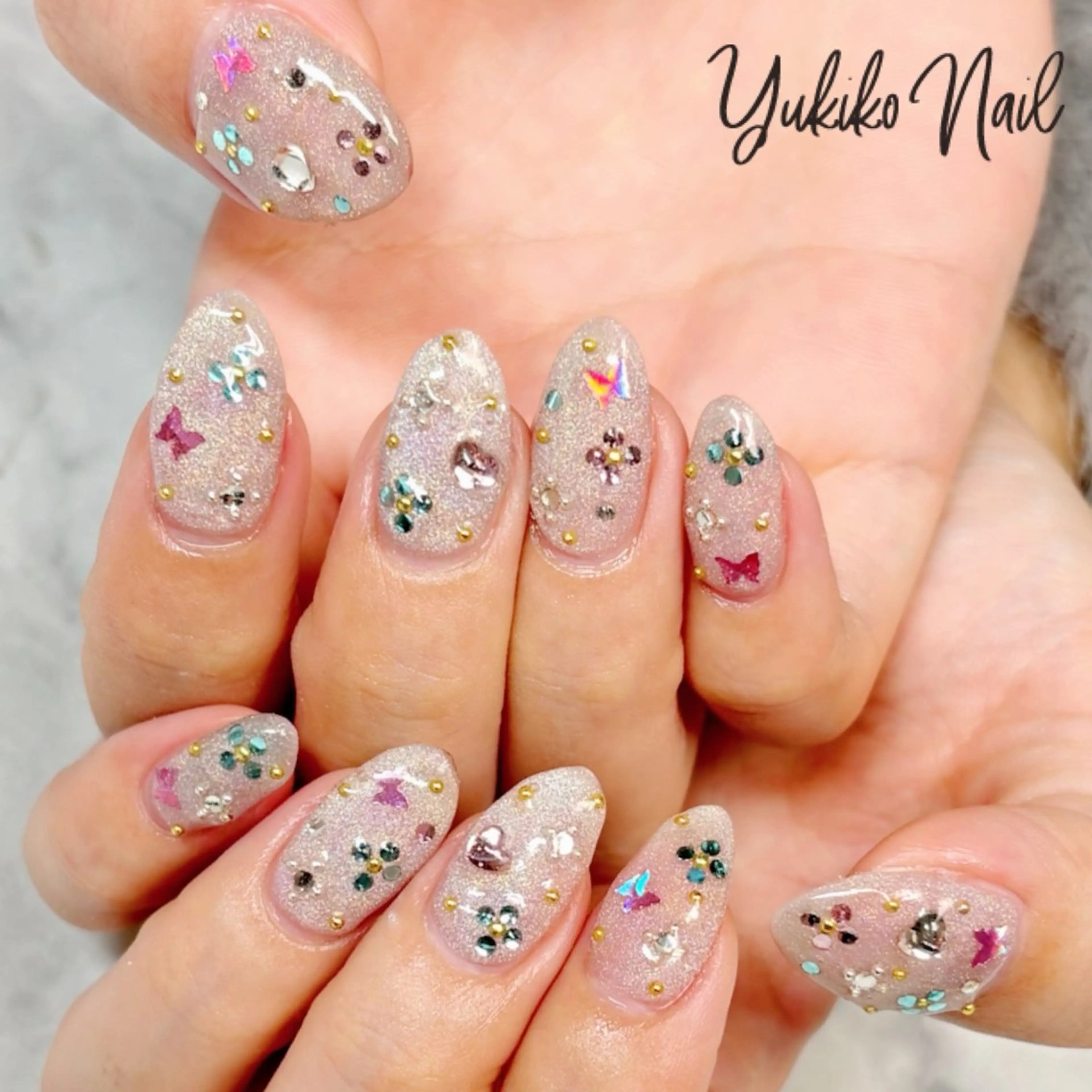 ネイル フラワーネイル ホログラムネイル キラキラネイル マグネットネイル 持ち込み ハンドネイル ユキコ ネイルのネイルデザイン
