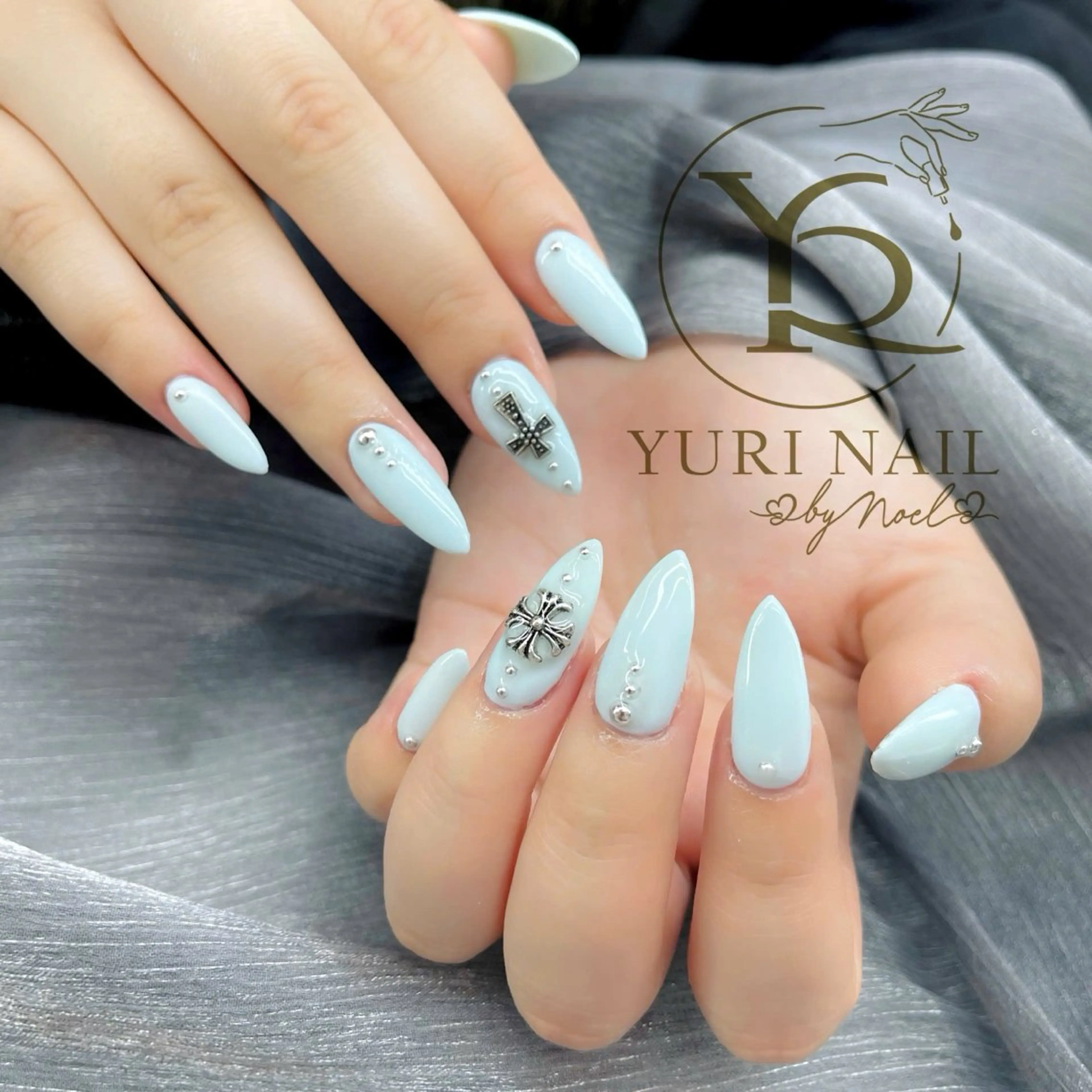 ネイル チークネイル フットネイル フレンチネイル グラデーション キラキラネイル ハンドネイル フットネイル ハンドケア YURI Nail NARITAのネイルデザイン