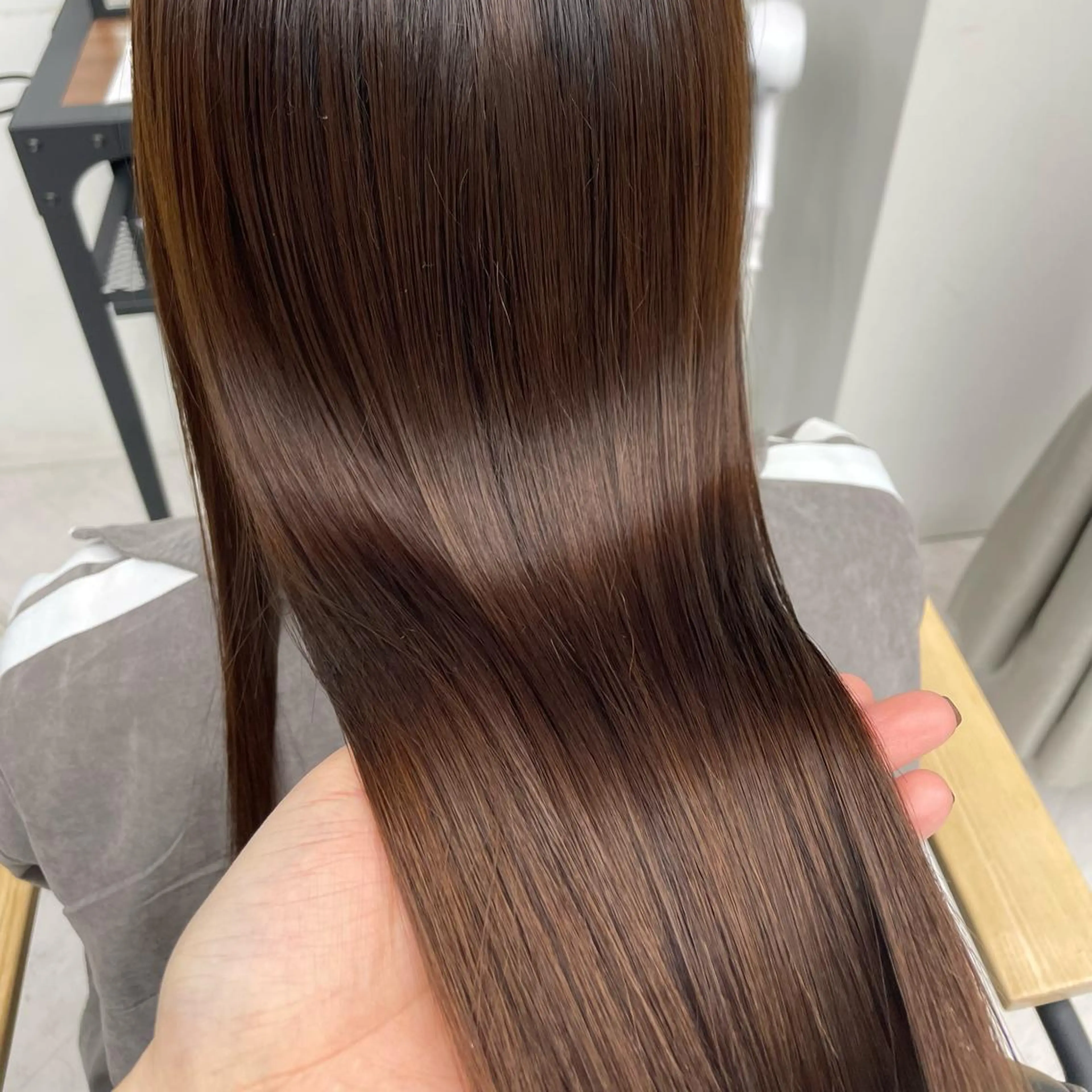 セミロング カラー パーマ ヘアアレンジ メンズ キッズ ネイル マツエク・マツパ アイブロウ mona/ ストレートスタイル✨のヘアスタイル