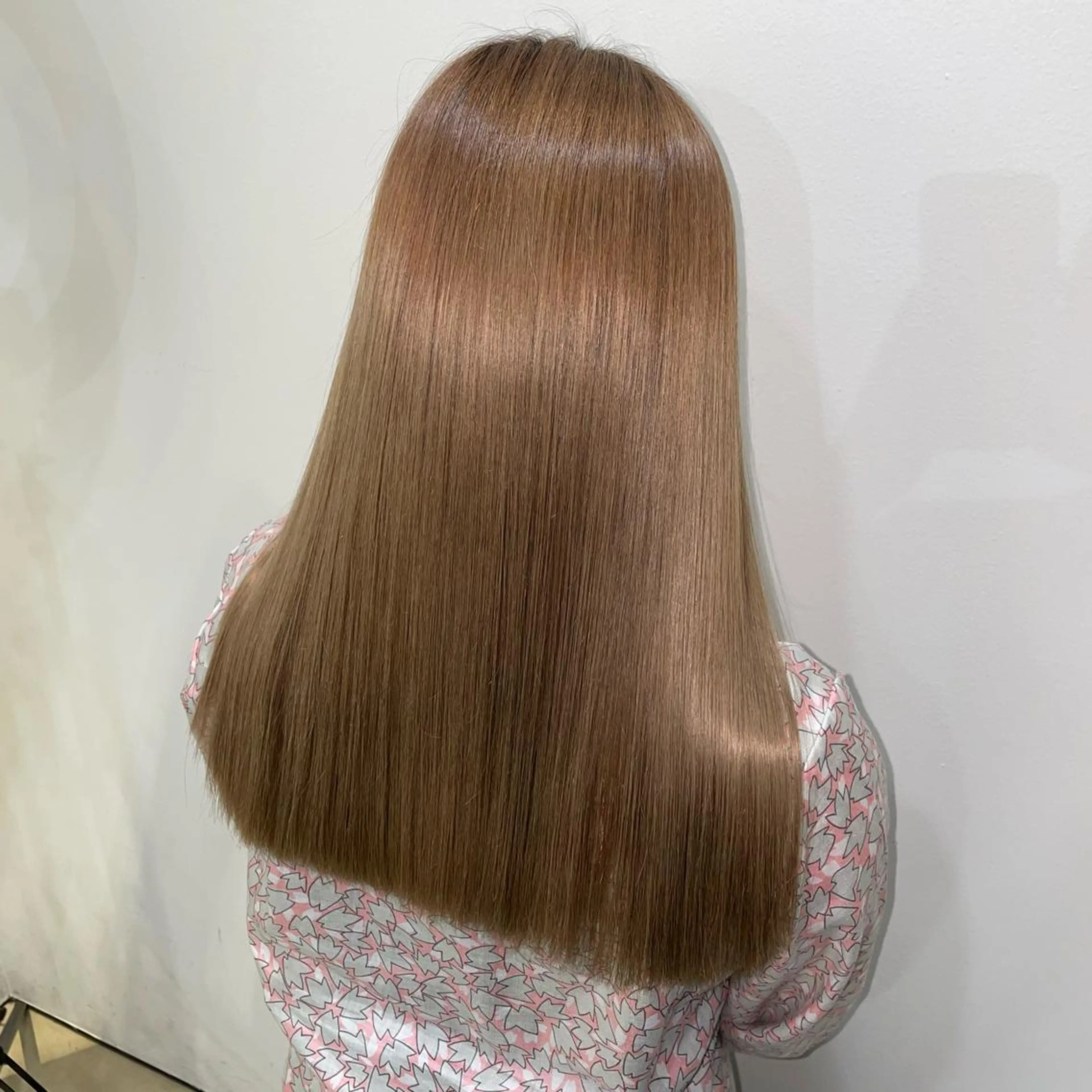 ロング 縮毛矯正/髪質改善 /韓国風　山川春輝のヘアスタイル