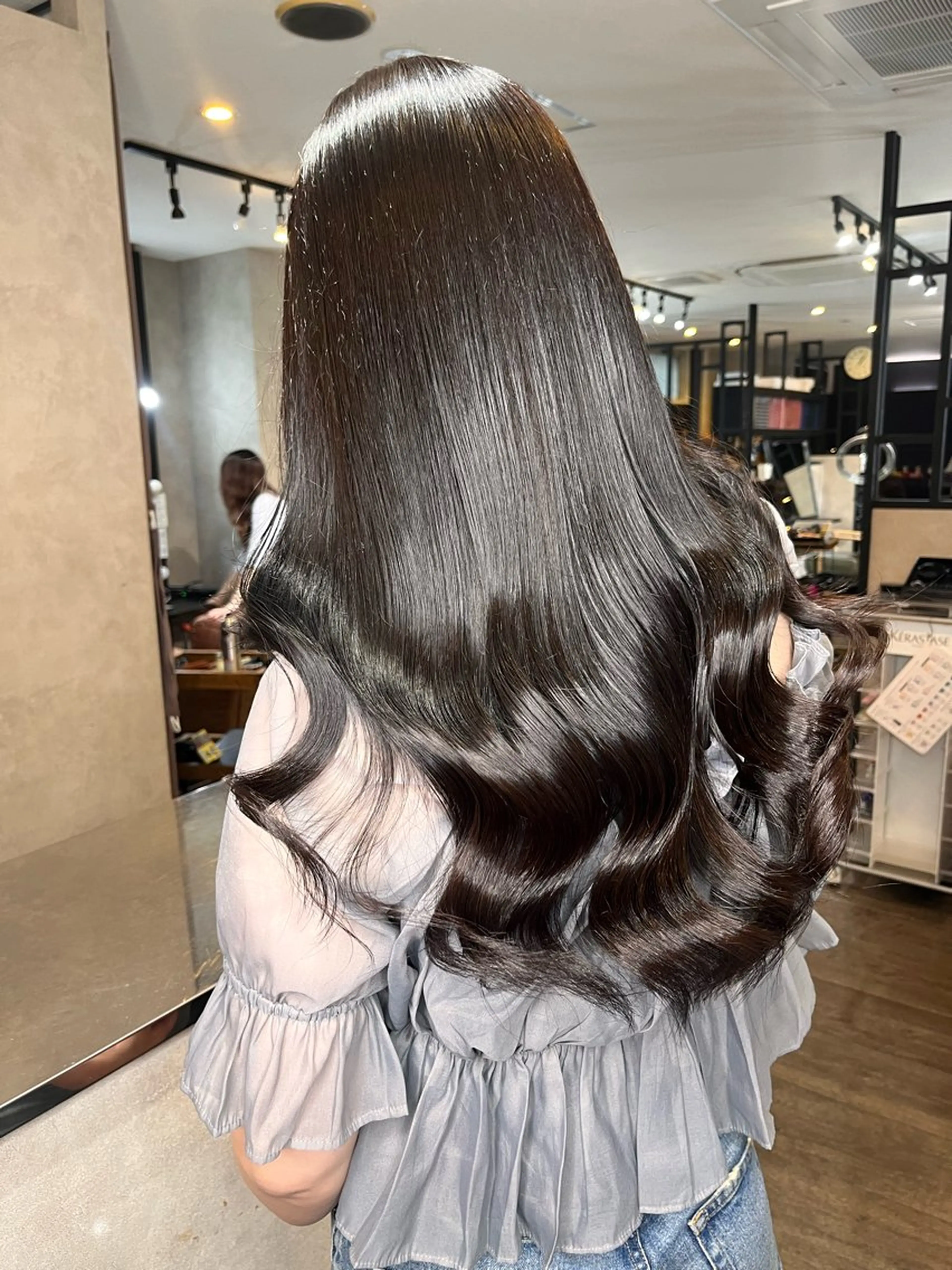 ロング カラー トリートメント swan ユイカのヘアスタイル