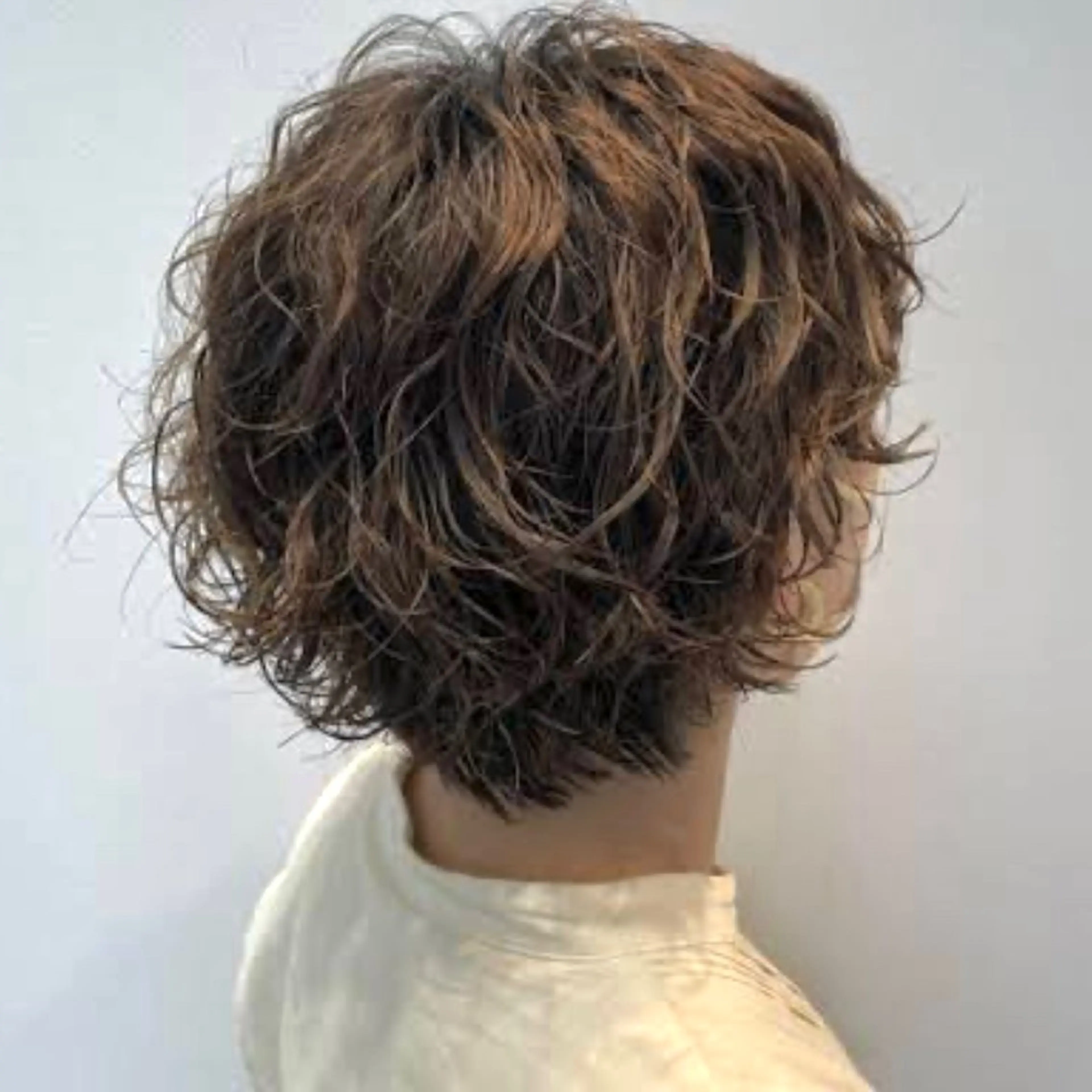 ショート パーマ ショートヘア ひなた あゆみのヘアスタイル