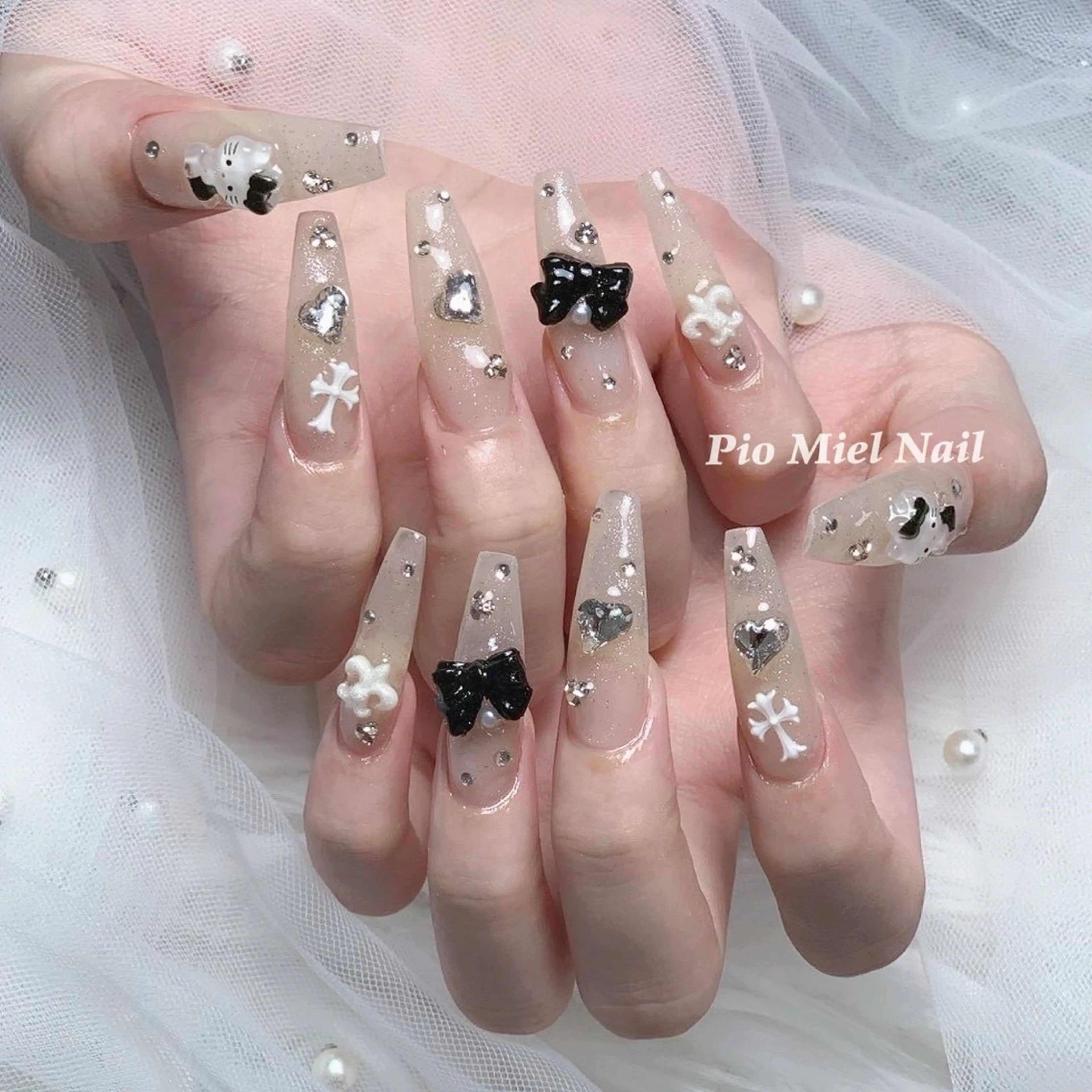 ネイル ハンドネイル HANA 長さだしのネイルデザイン