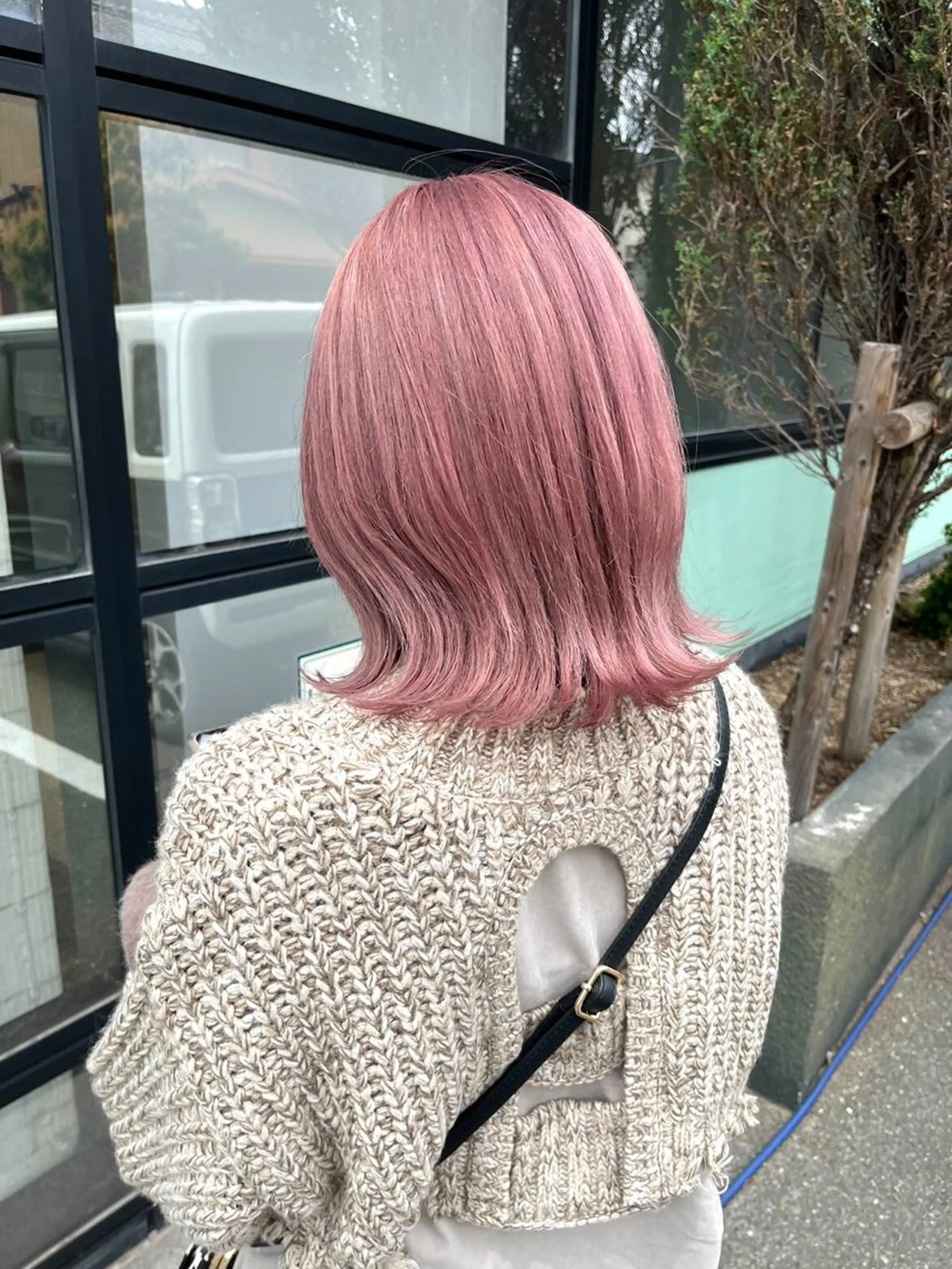 セミロング カラー ベージュカラー ブリーチ ピンクカラー ピンクベージュ .5 by SOLEIL藤沢店のヘアスタイル