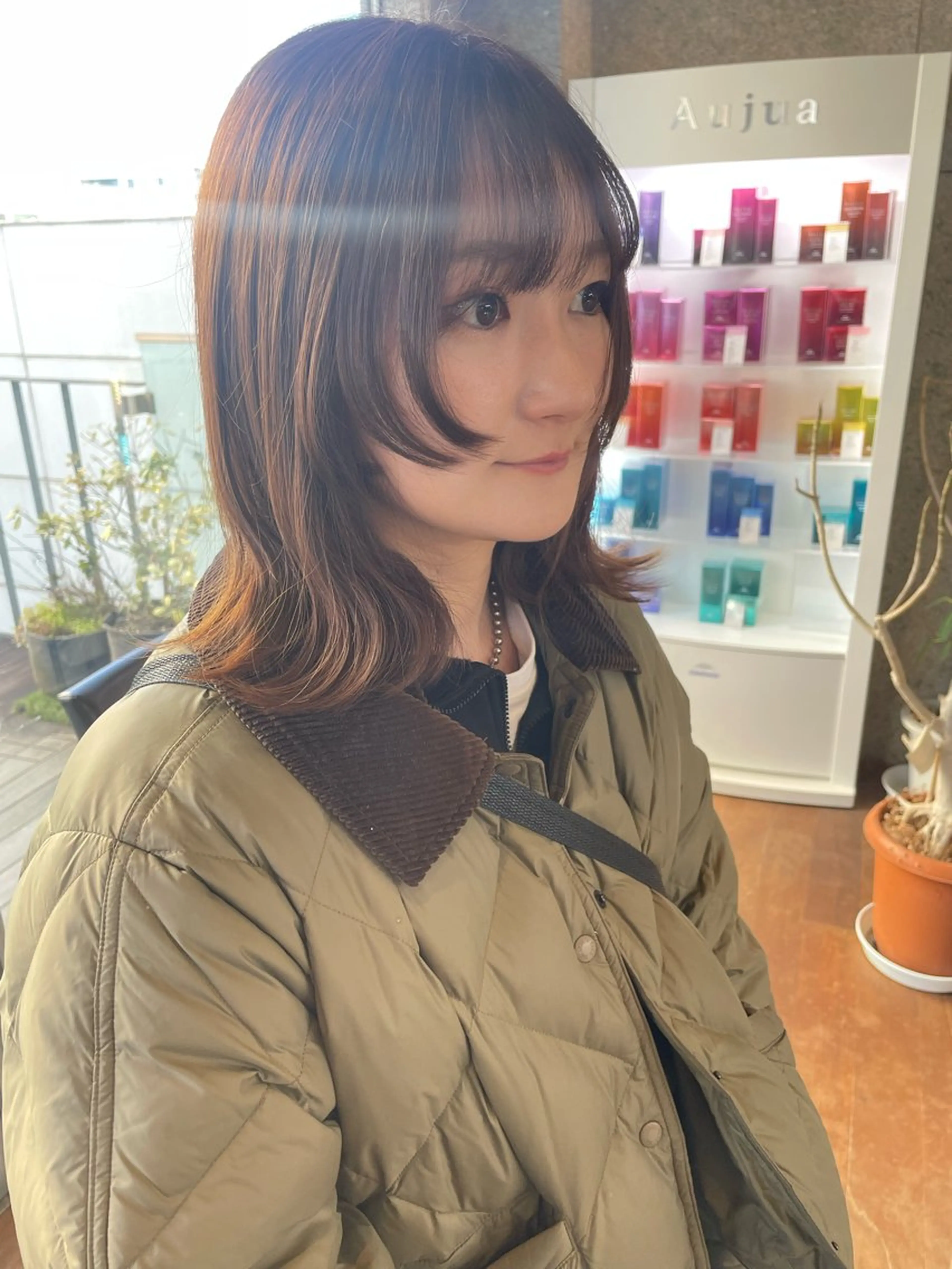 セミロング カラー カット ヘアカラー 🍋髪質改善× 透明感カラー ジュリのヘアスタイル