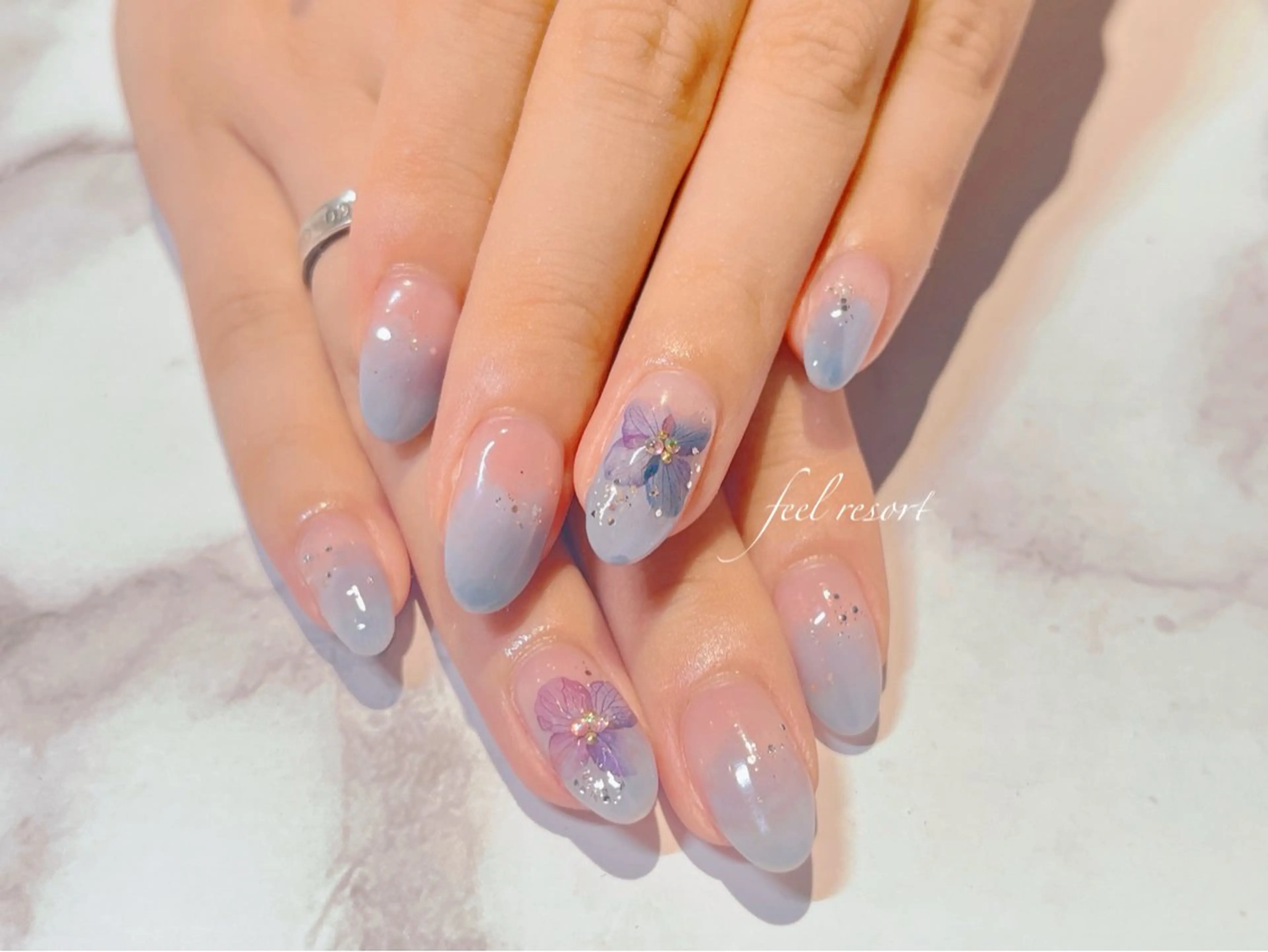 ネイル ブルー 長さ出し フットネイル フレンチネイル ジェルネイル ハンドネイル Lien（リアン） 銀座駅6分のネイルデザイン