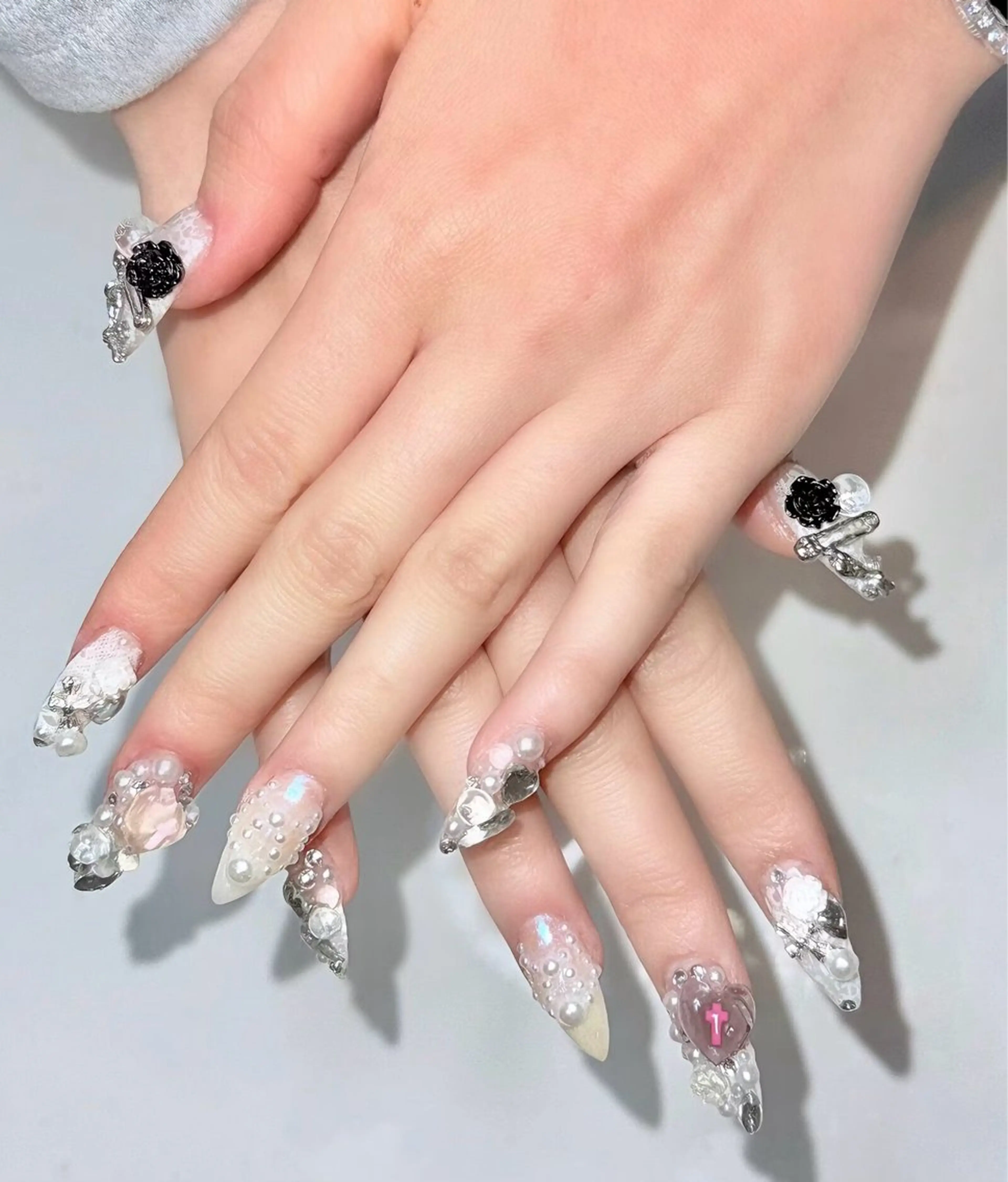 ネイル ハンドネイル 劉 婷のネイルデザイン