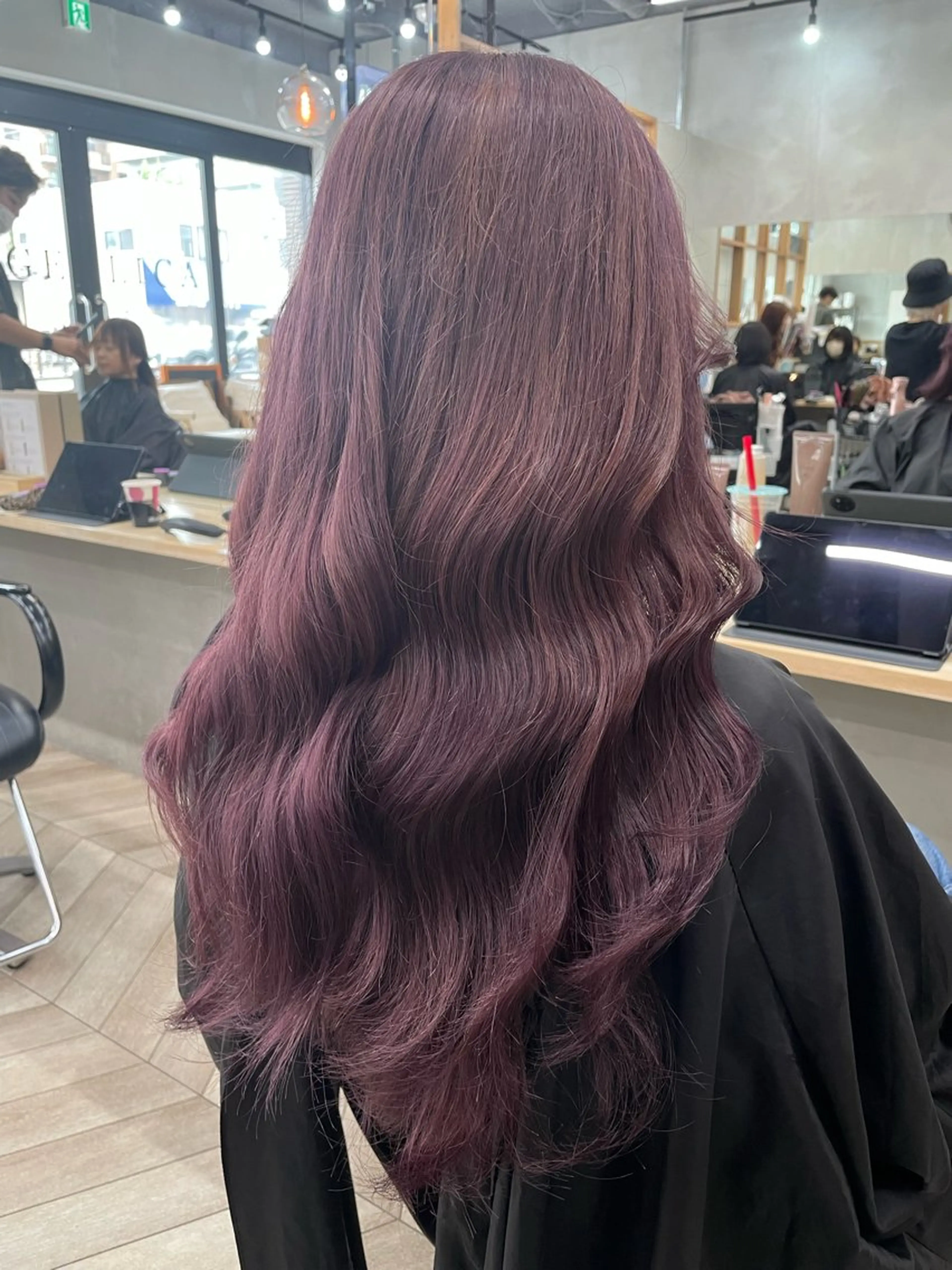 カット【コテ巻き仕上げ✨】の写真