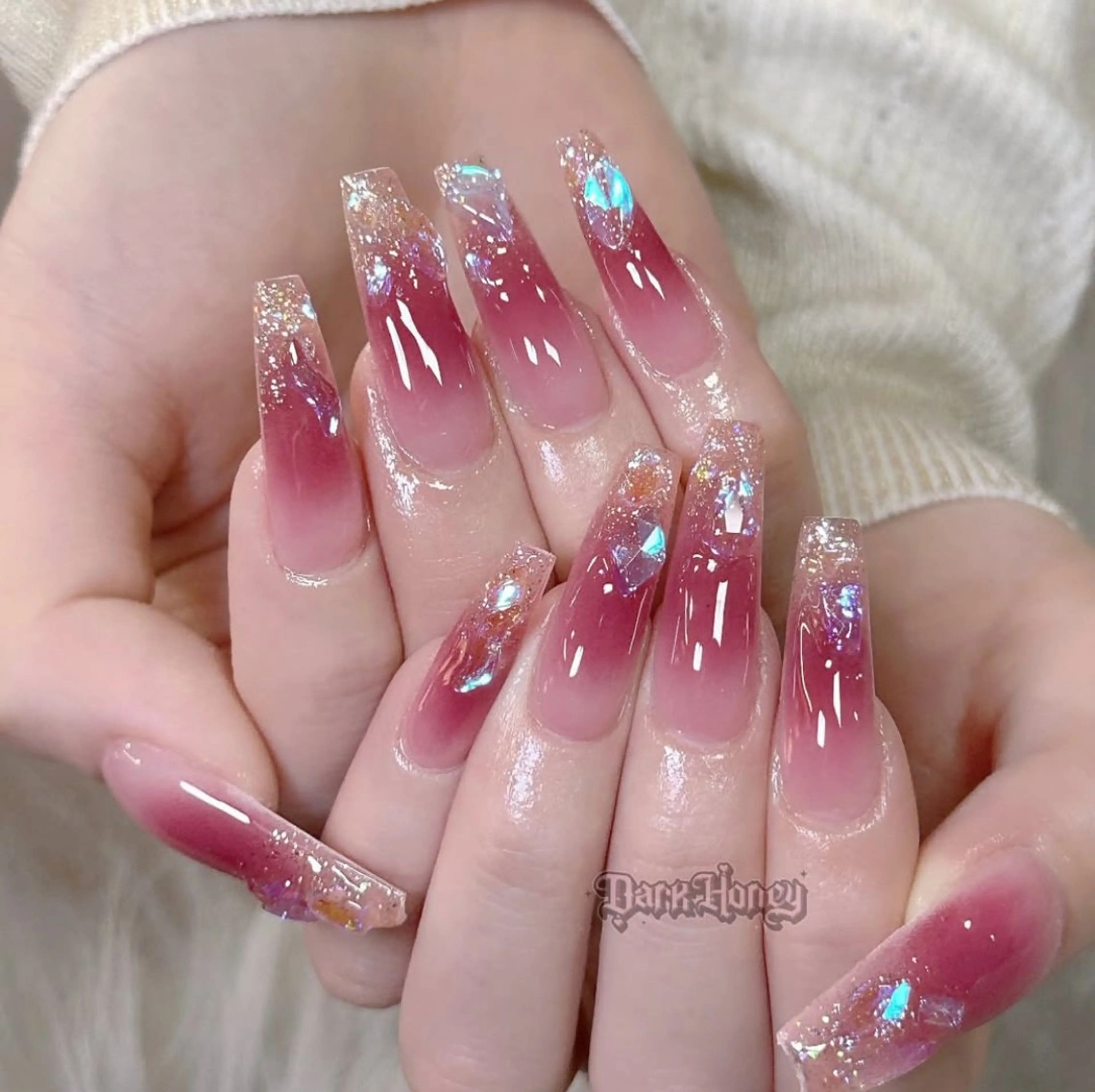 ネイル 持ち込み ハンドネイル JISOO ANA.CHUOのネイルデザイン