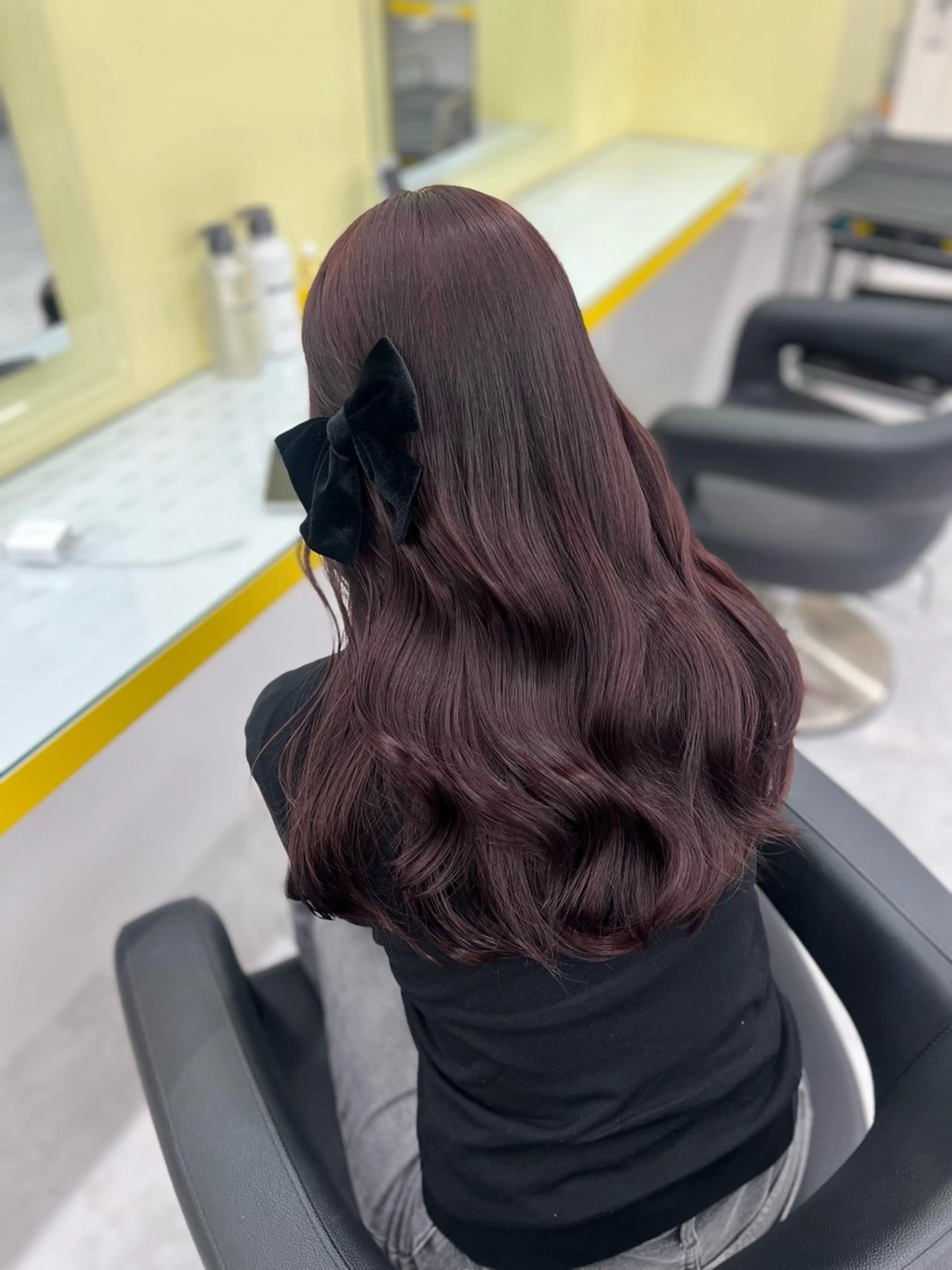 ロング カラー ベージュカラー ブリーチ ボルドーカラー ブラウンカラー カシス ヘアカラー トリートメント 韓流トレンドヘア 🎀RINAKO🎀のヘアスタイル