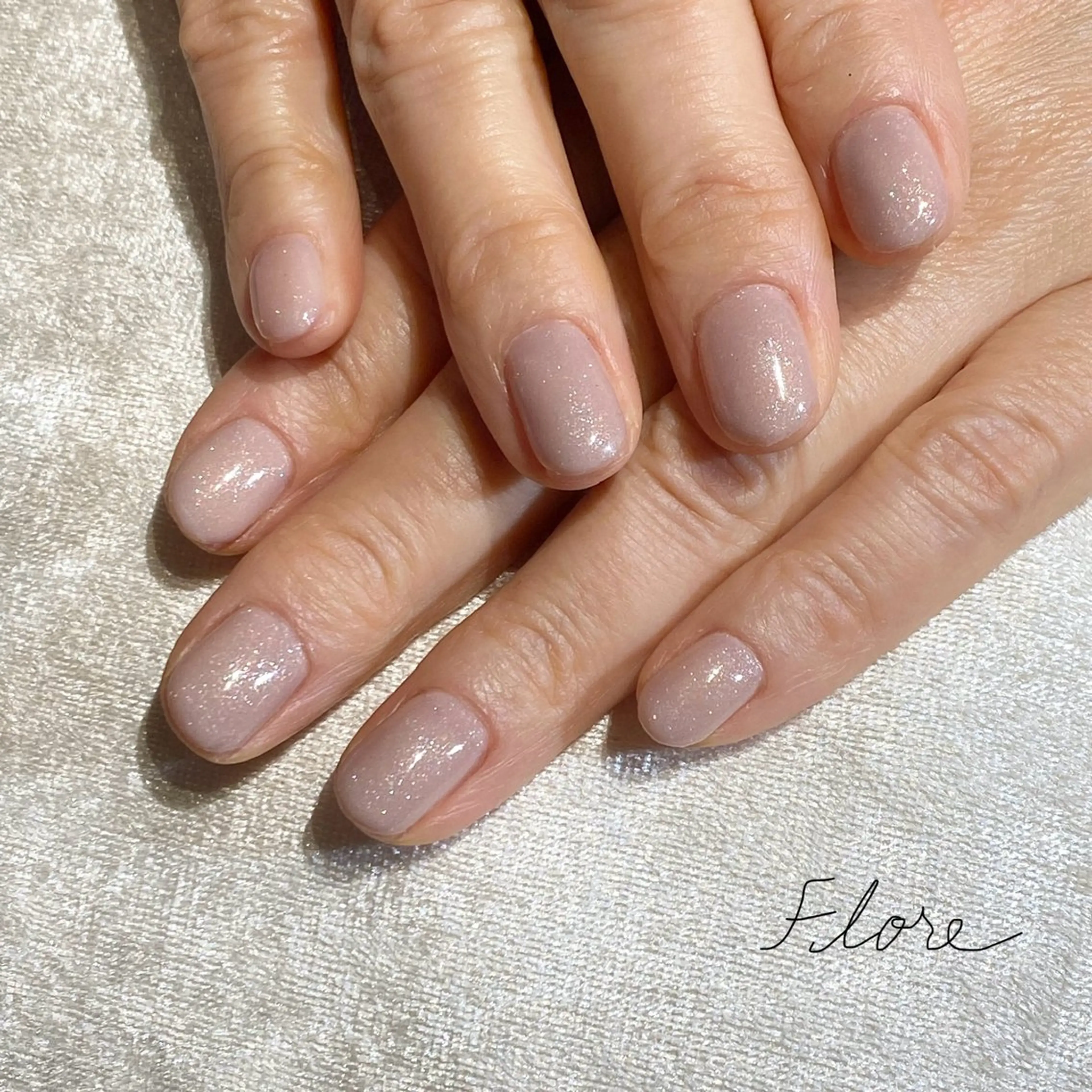 ネイル Flore (フロール)の眉毛・アイブロウイメージ