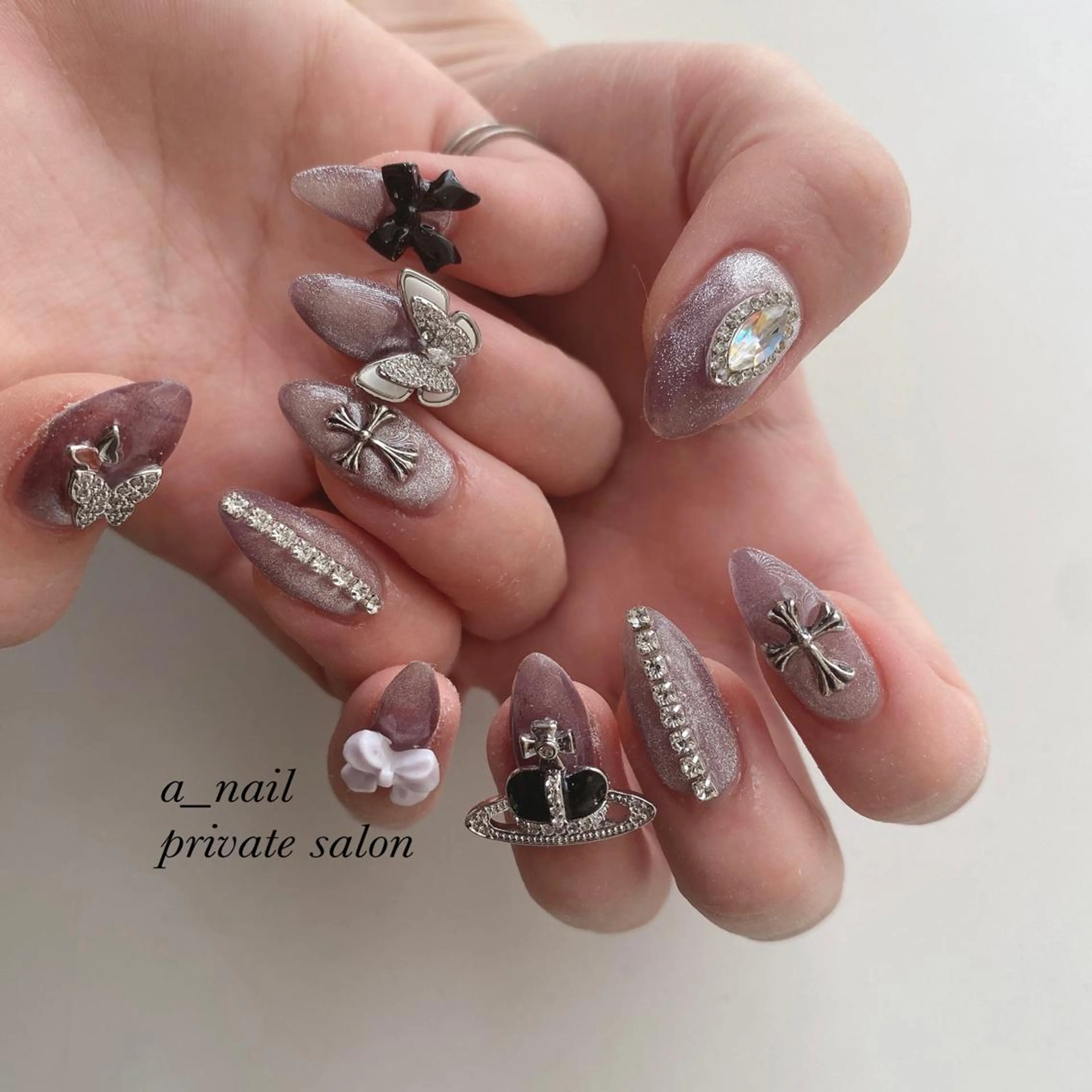 ネイル アニマル柄 フレンチネイル ジェルネイル 氷ネイル・うるうるネイル レース 菅 恵奈のネイルデザイン